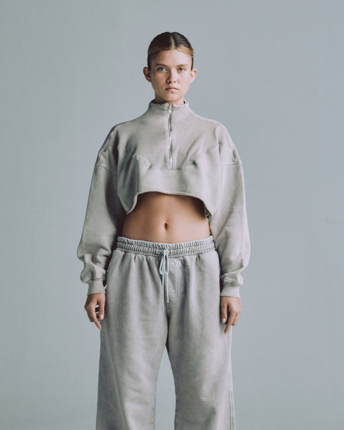 Line Logo Cropped Zip up Crewneck Washed Gray