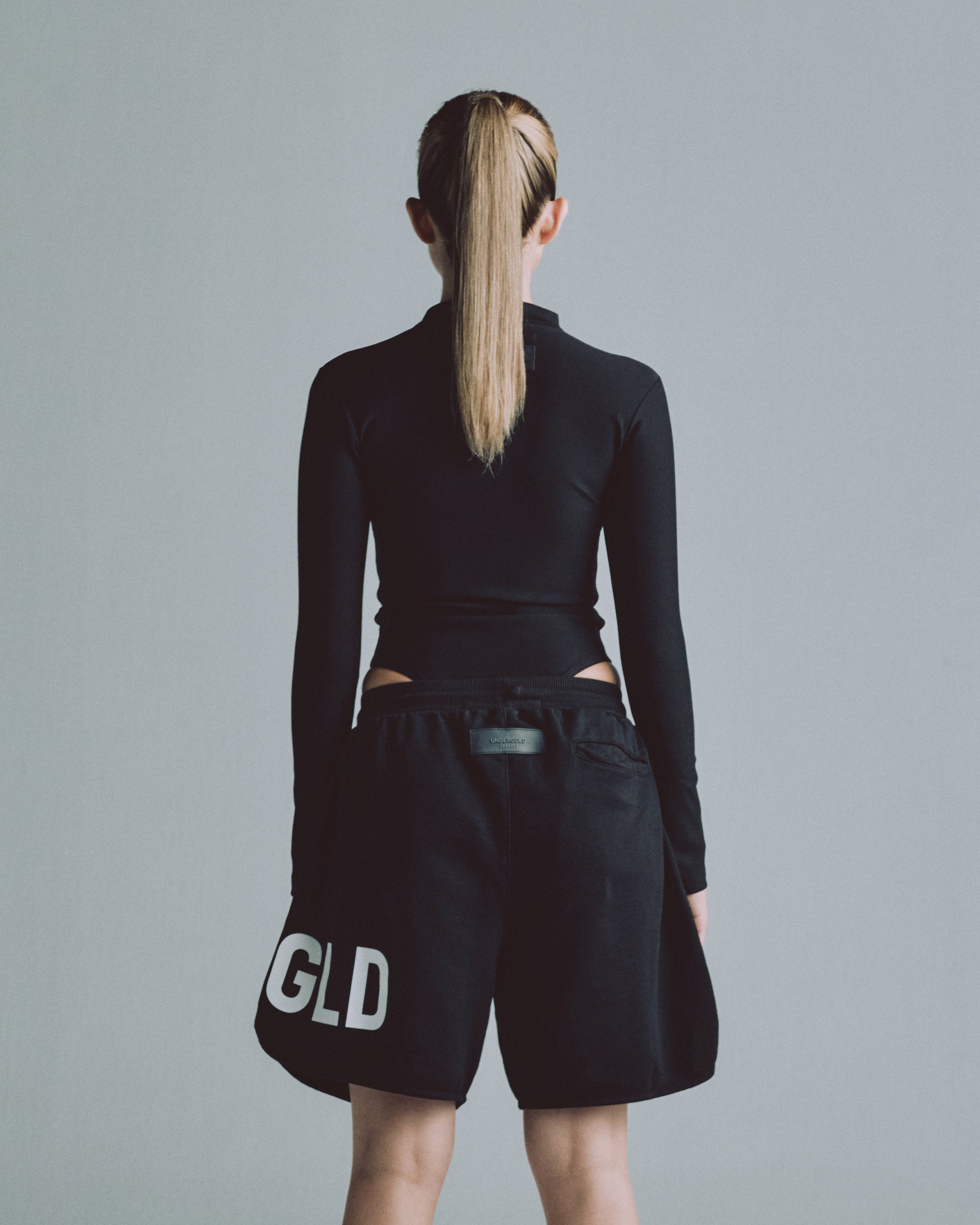 W Basics Body Black