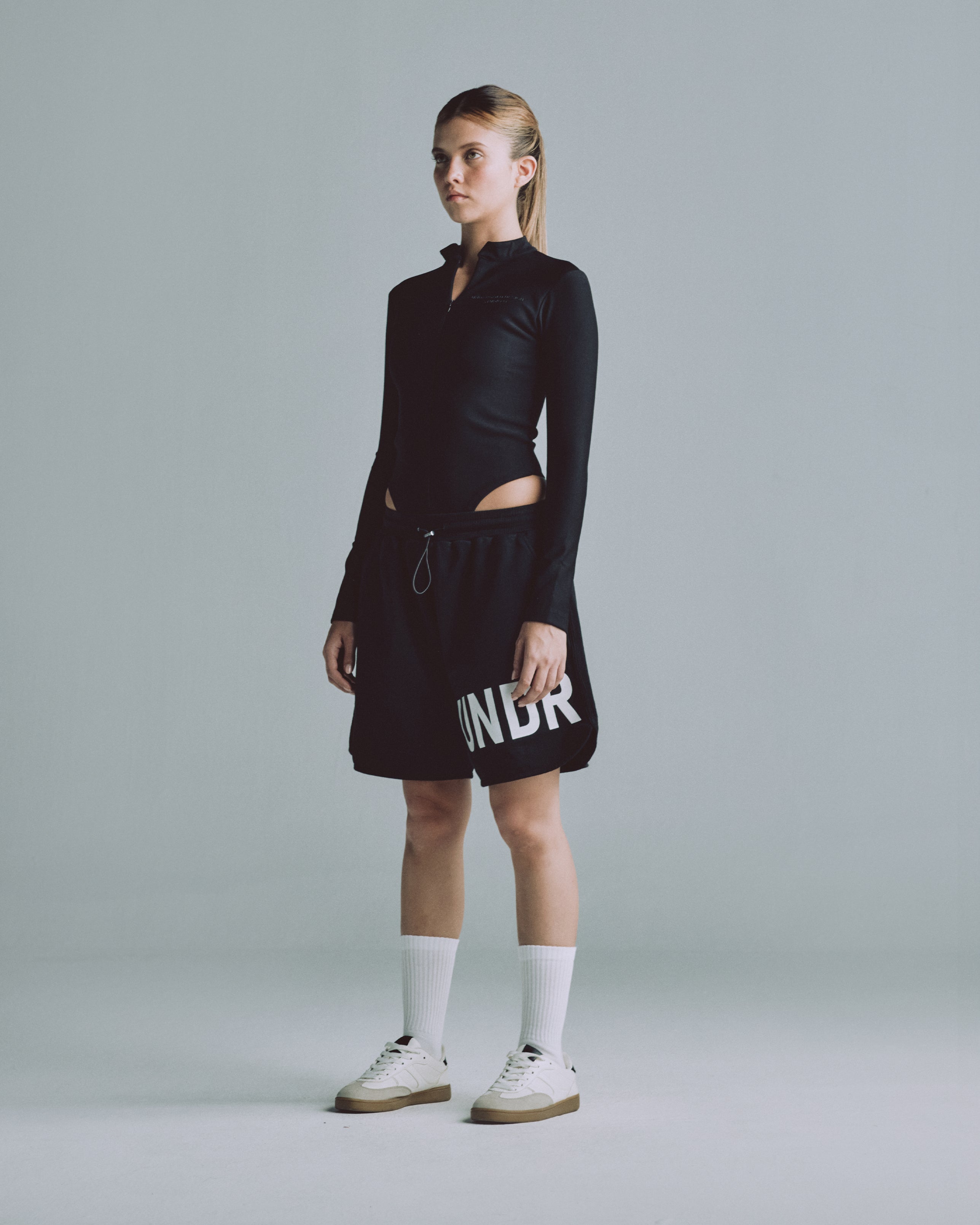 W Basics Body Black