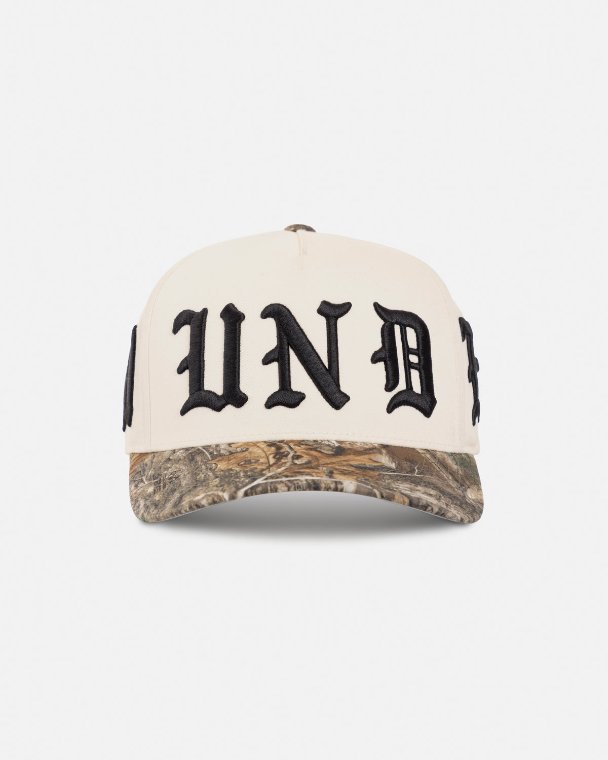 Basics UND High Crown Cap White / Camo