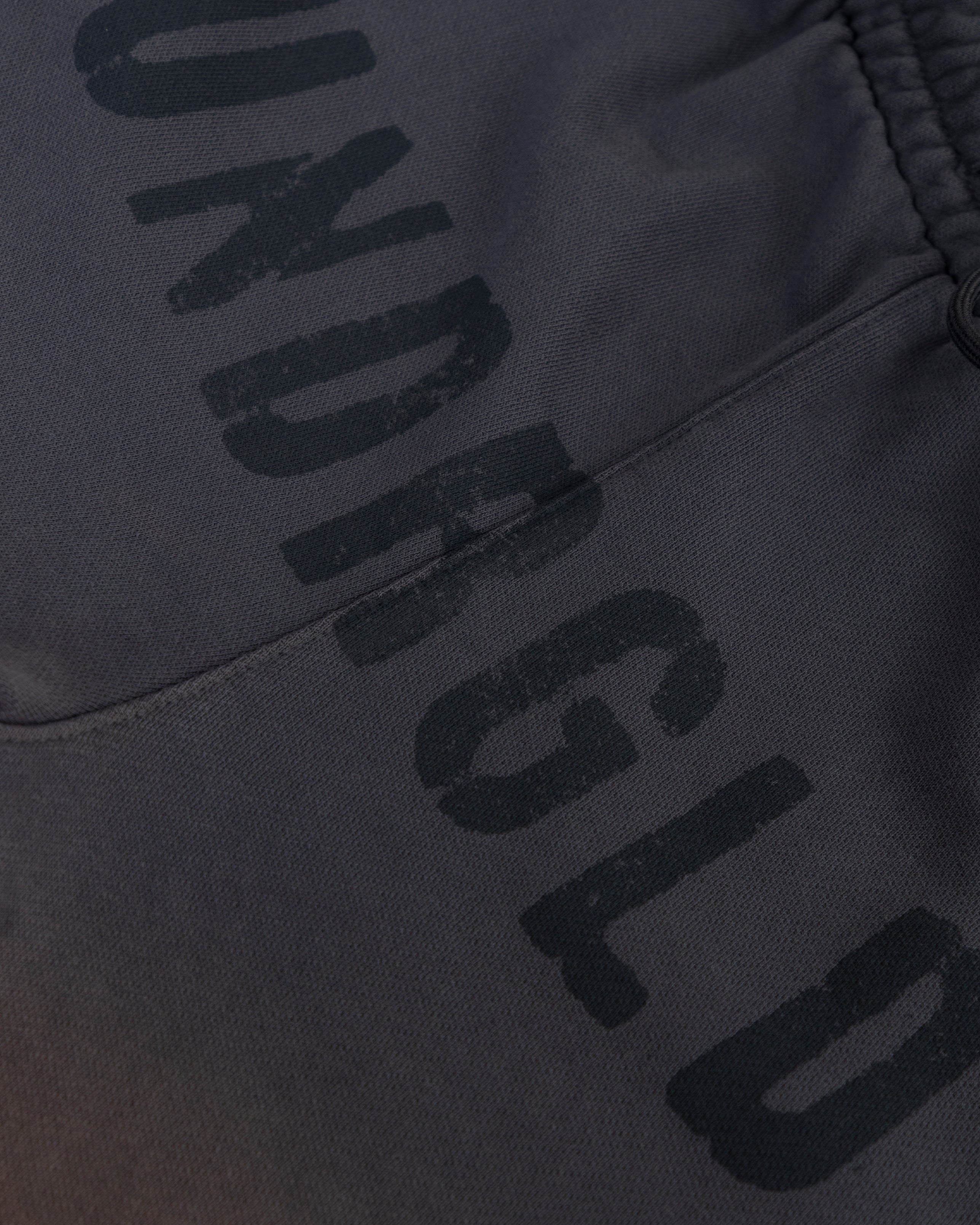 Spring Worn Logo Straight Pants Sandblast Gray