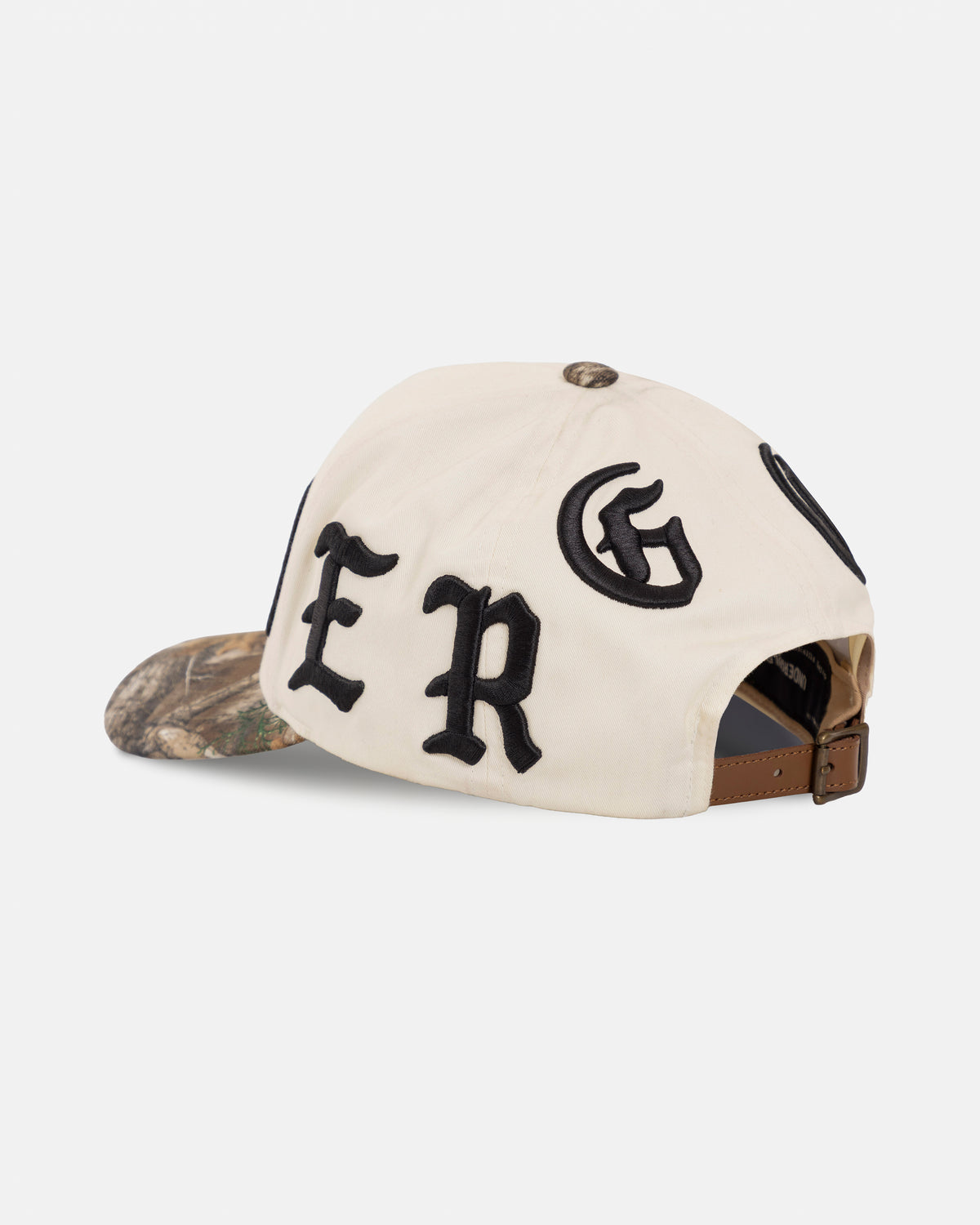 Basics UND High Crown Cap White / Camo