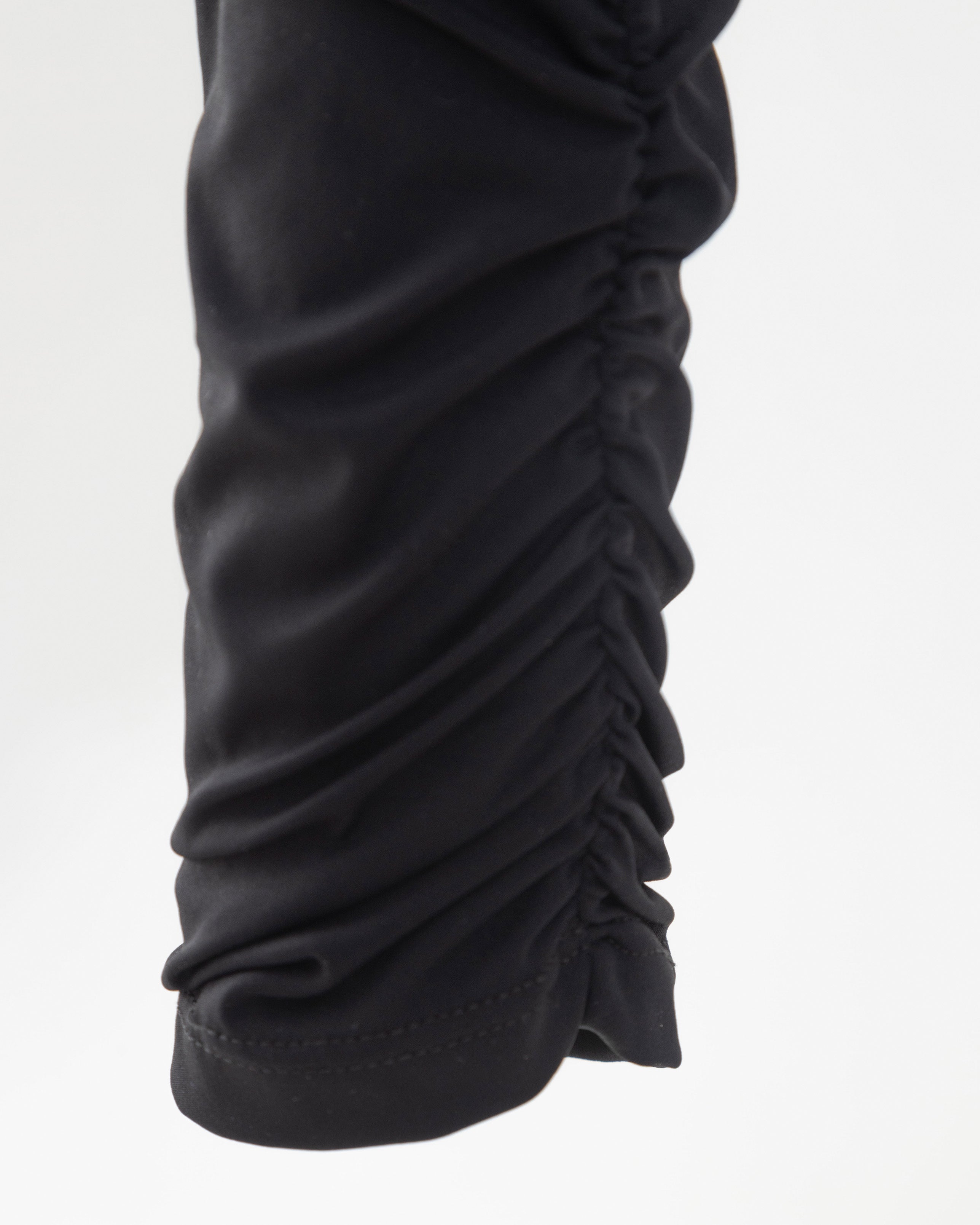 Basics Undergold Studio Backless Long Sleeve Body Black