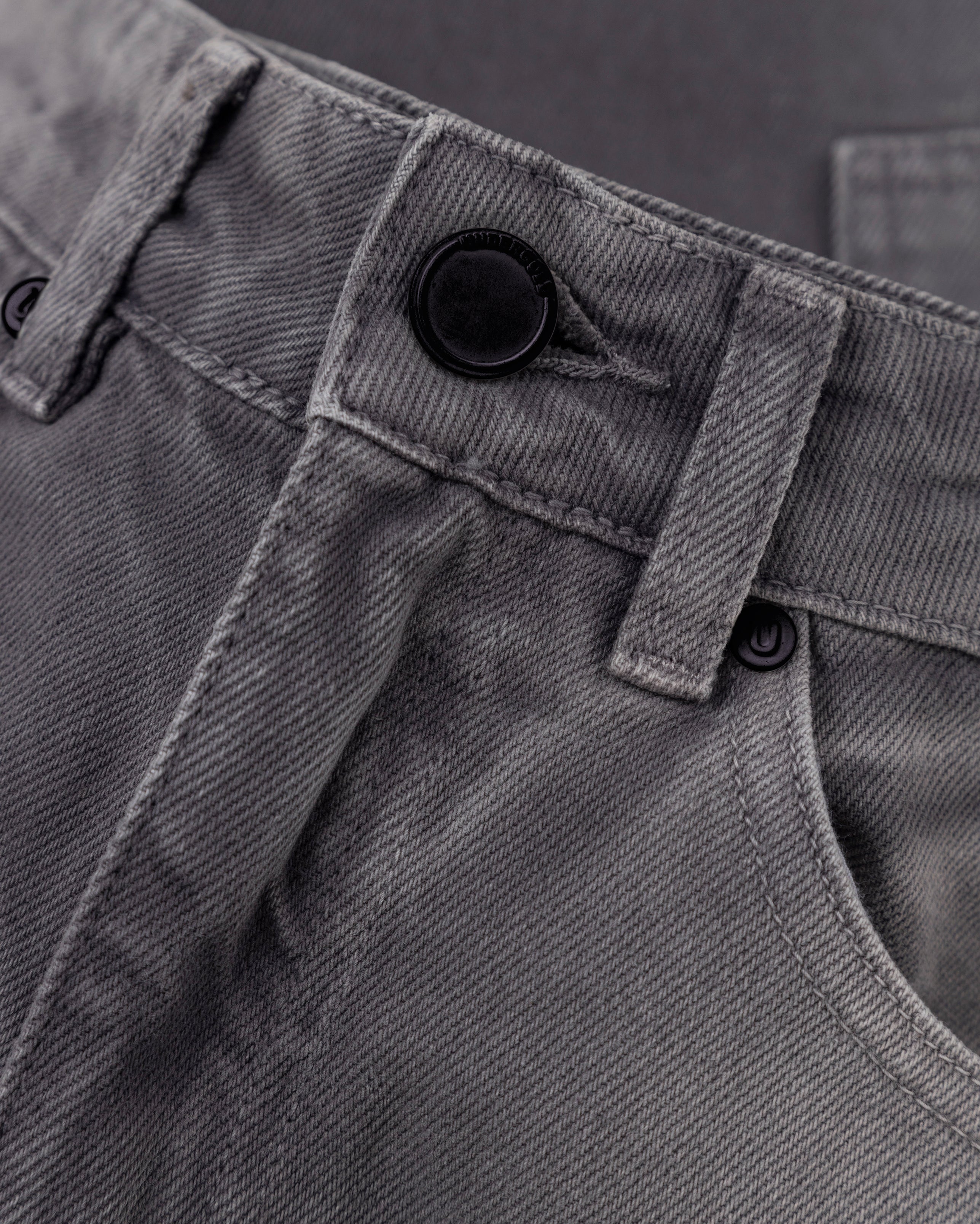 (W) Basics Carpenter Jean Smoked Gray