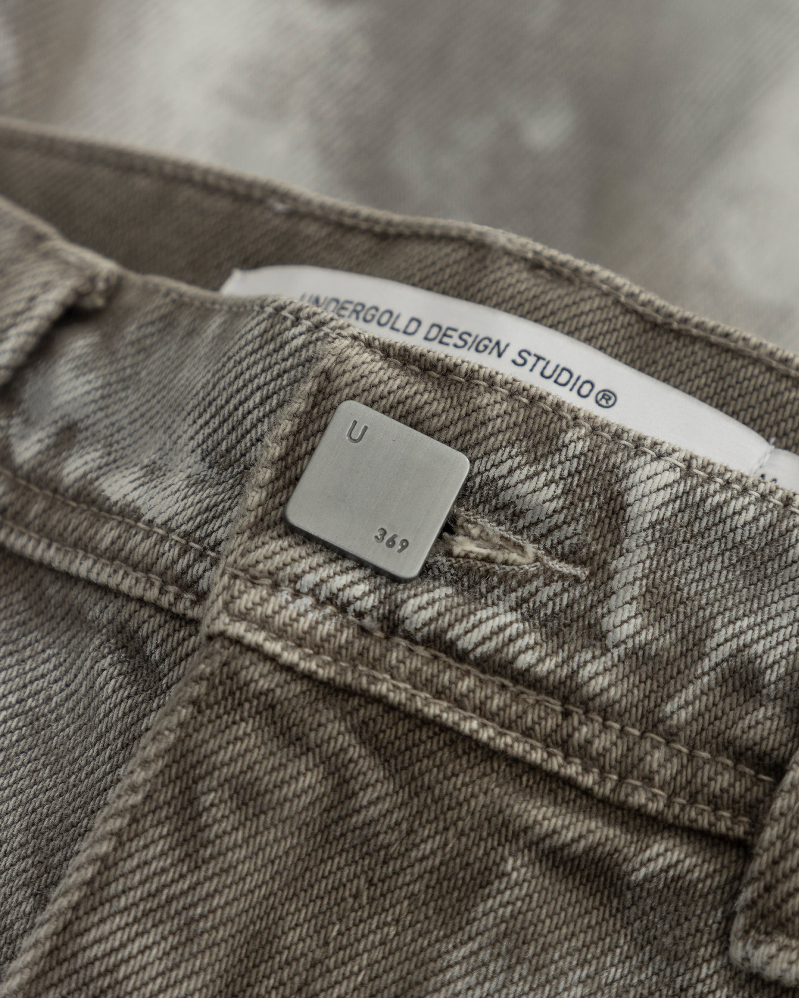 94' UNGD Riveted Painted Jorts Painted Gray