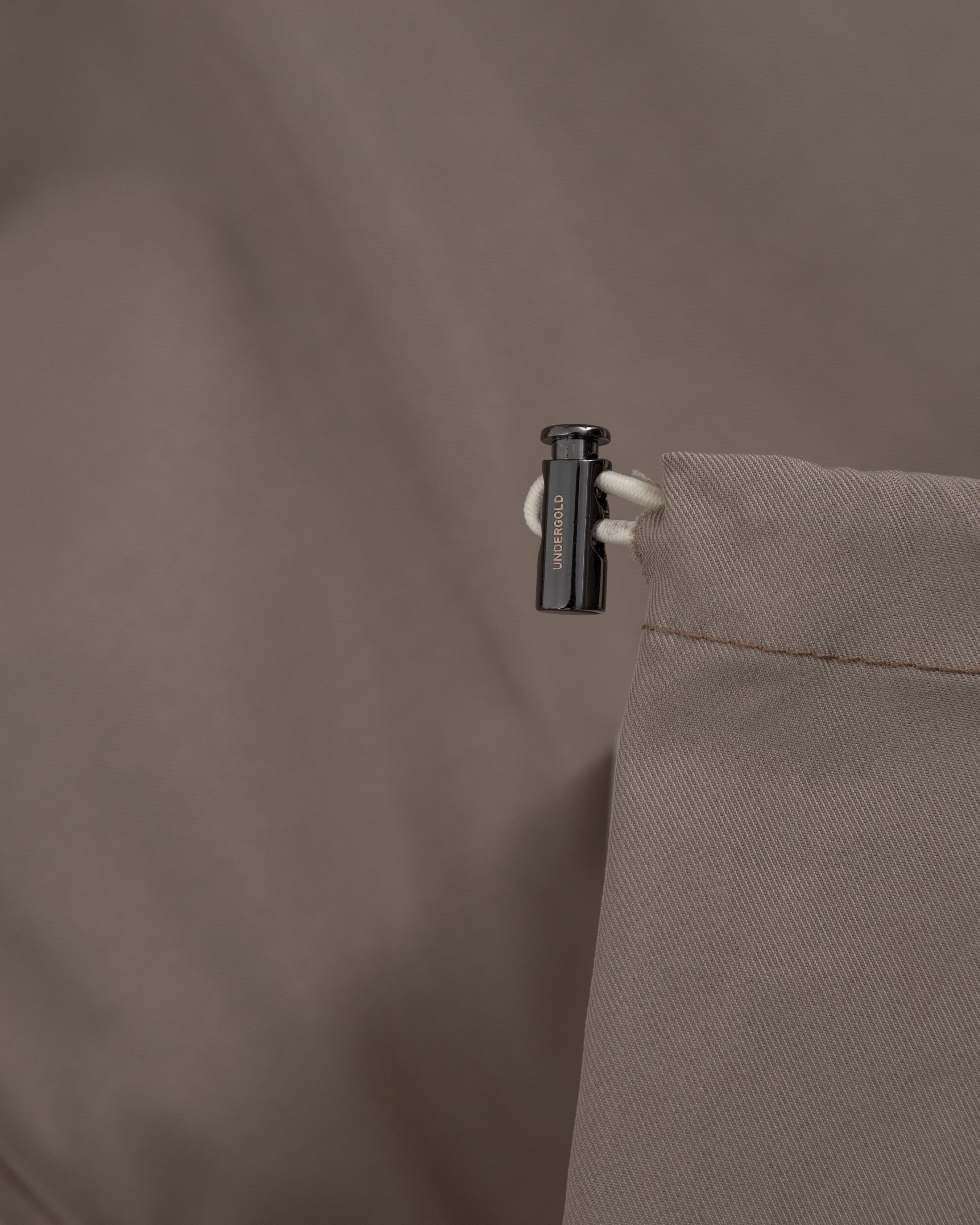 Basics Parachute V2 Cargo Pants Cream