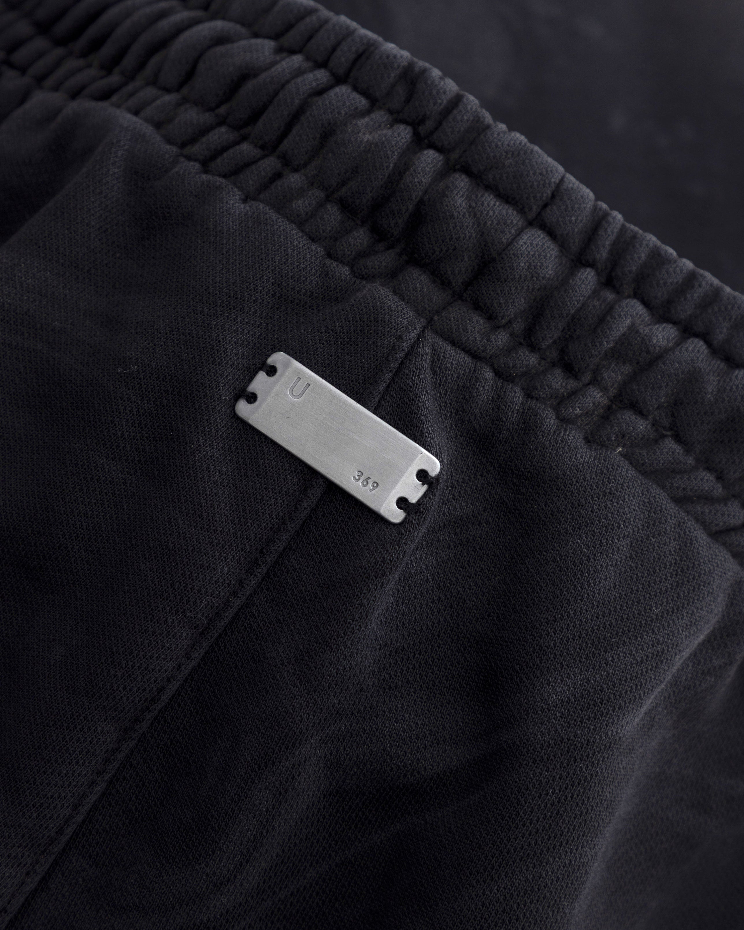 Basics UNDGLD Straight Pants Oiled Black