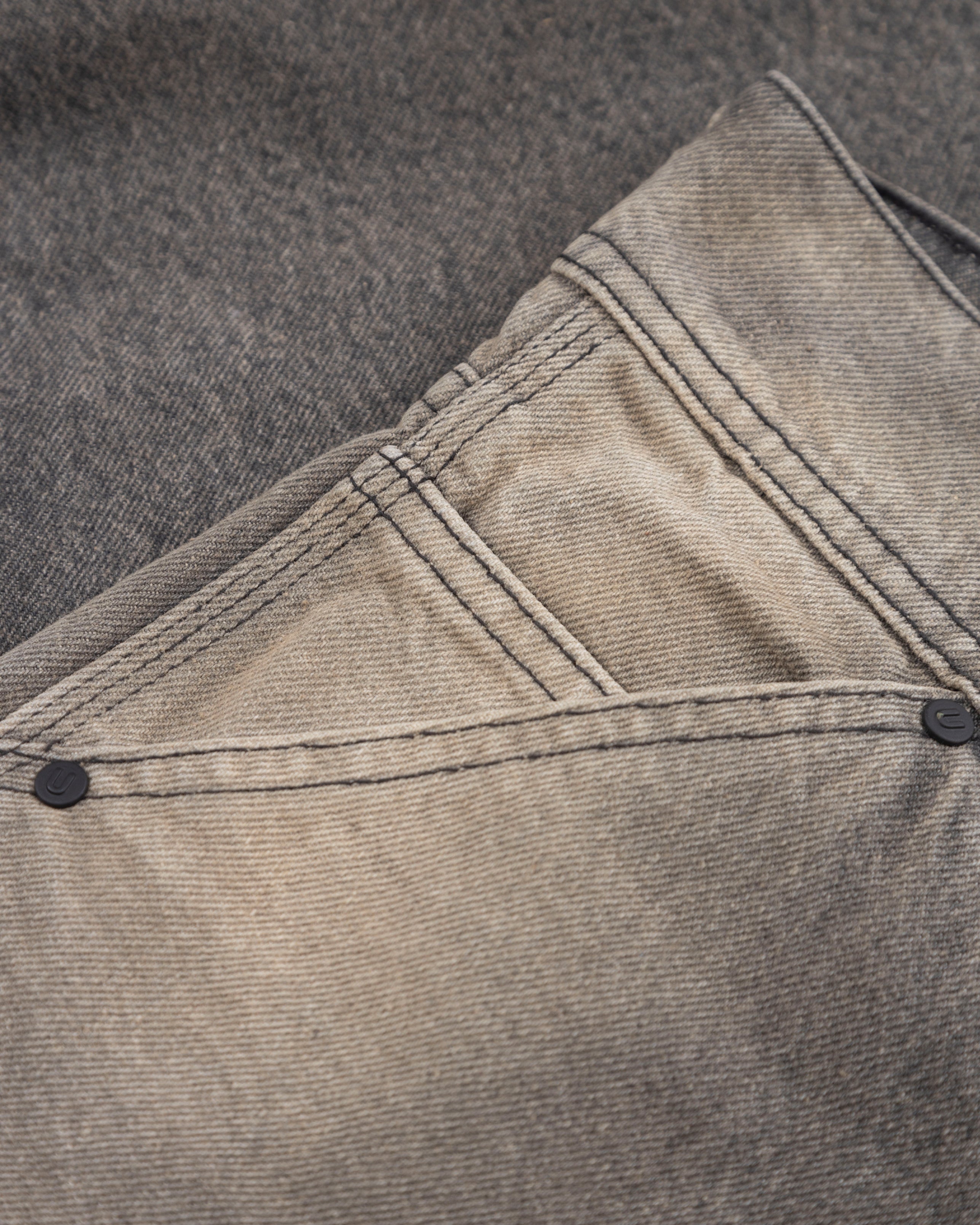 Basics UNDERGOLD Regular Jean Dirty Black