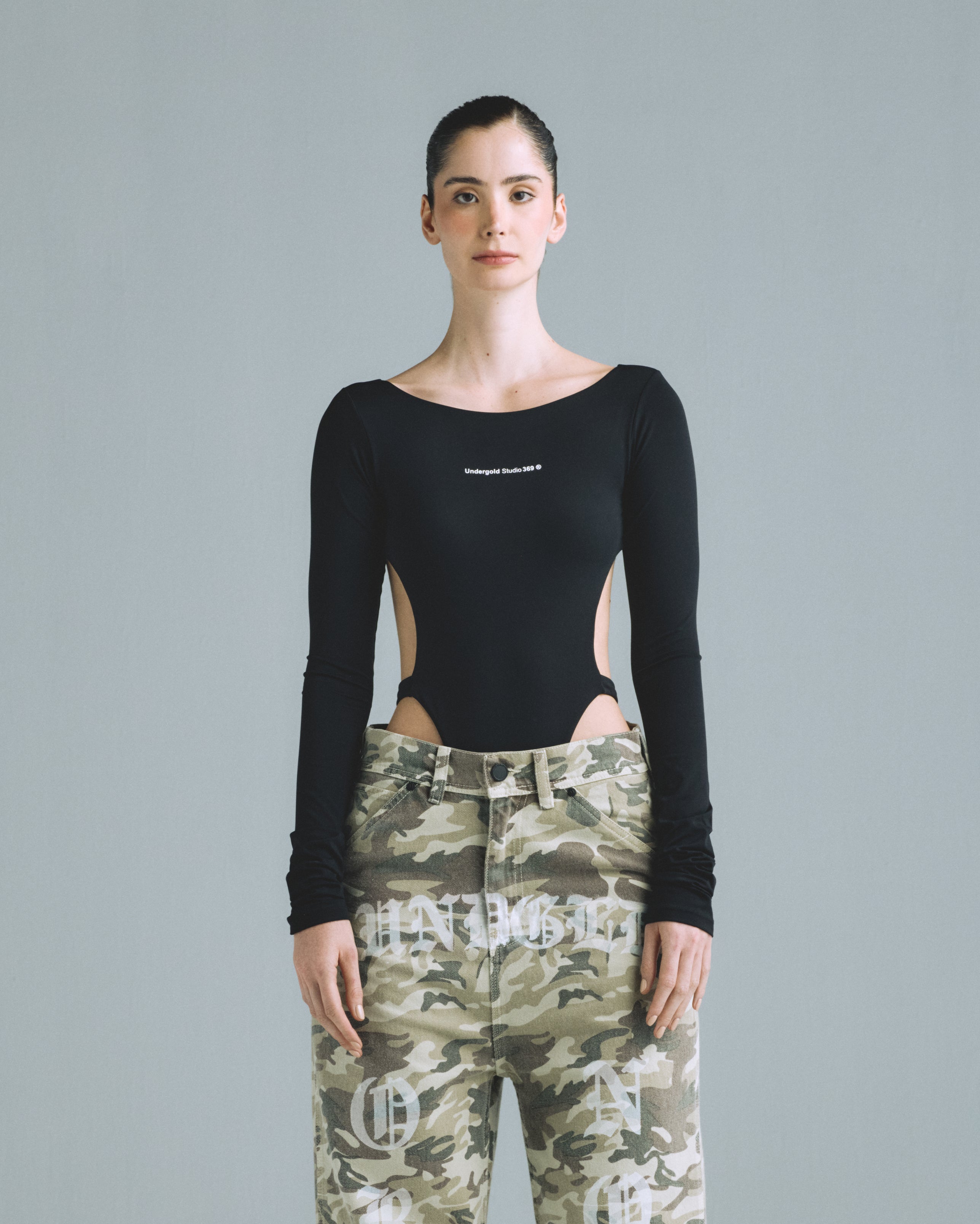 Basics Undergold Studio Backless Long Sleeve Body Black