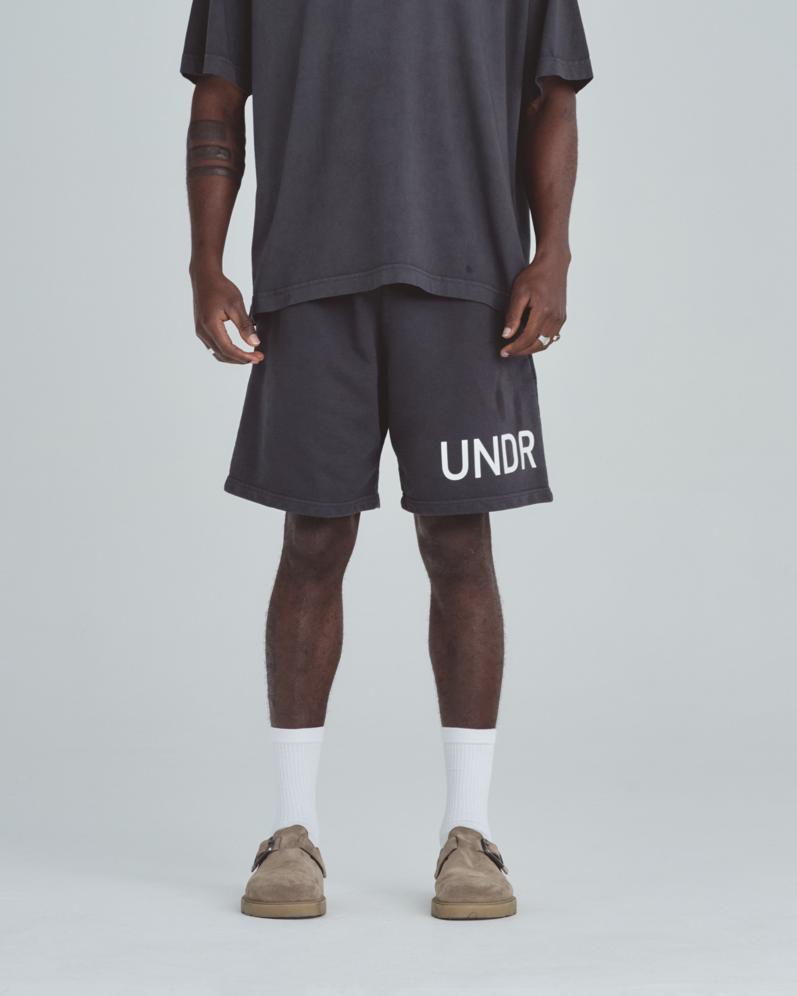 Line Basic Biased Shorts Dark Gray