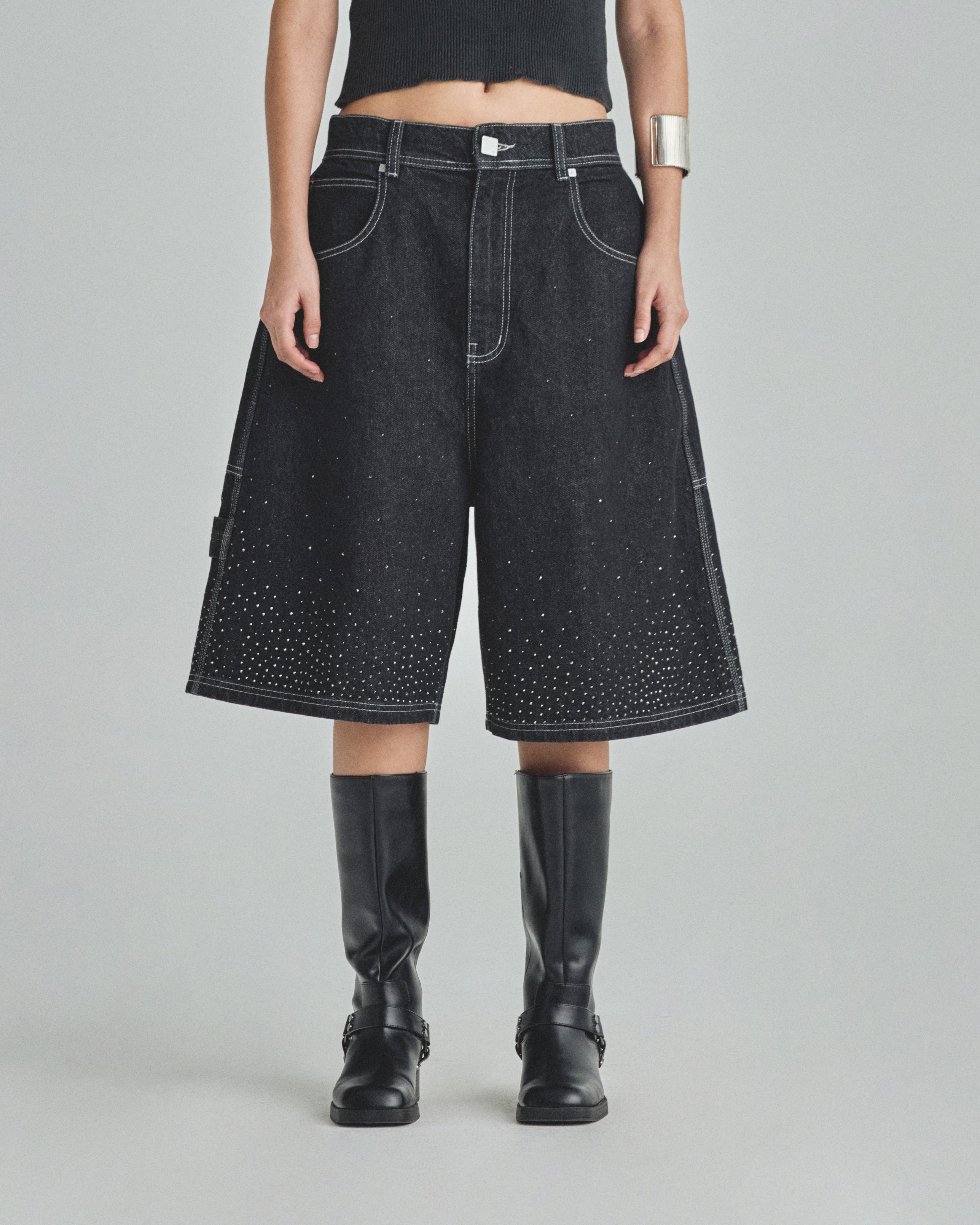 W Basics UNDRGLD Jorts Black