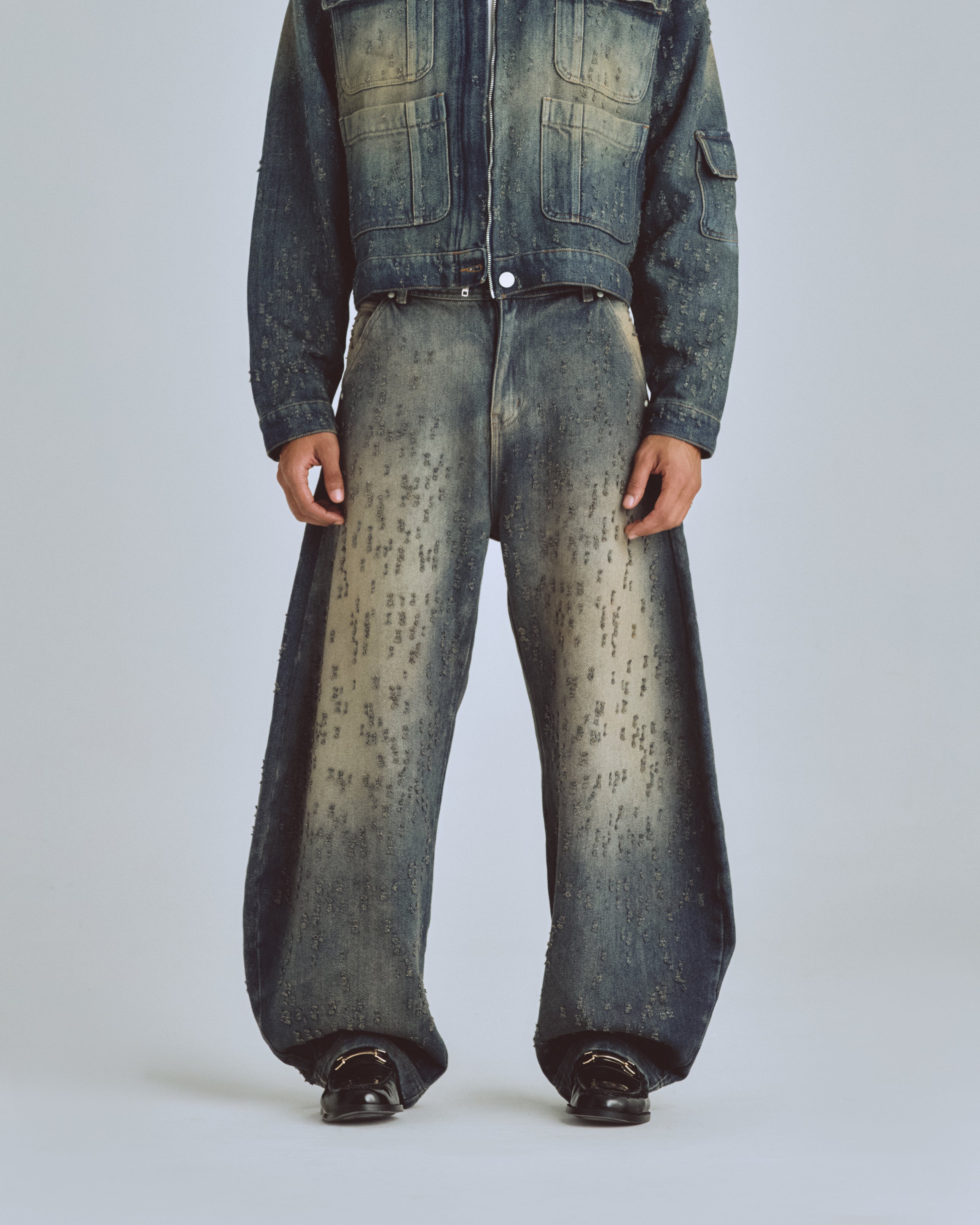 Agnus Dei U Ripped Barrel Jean Dirty Blue