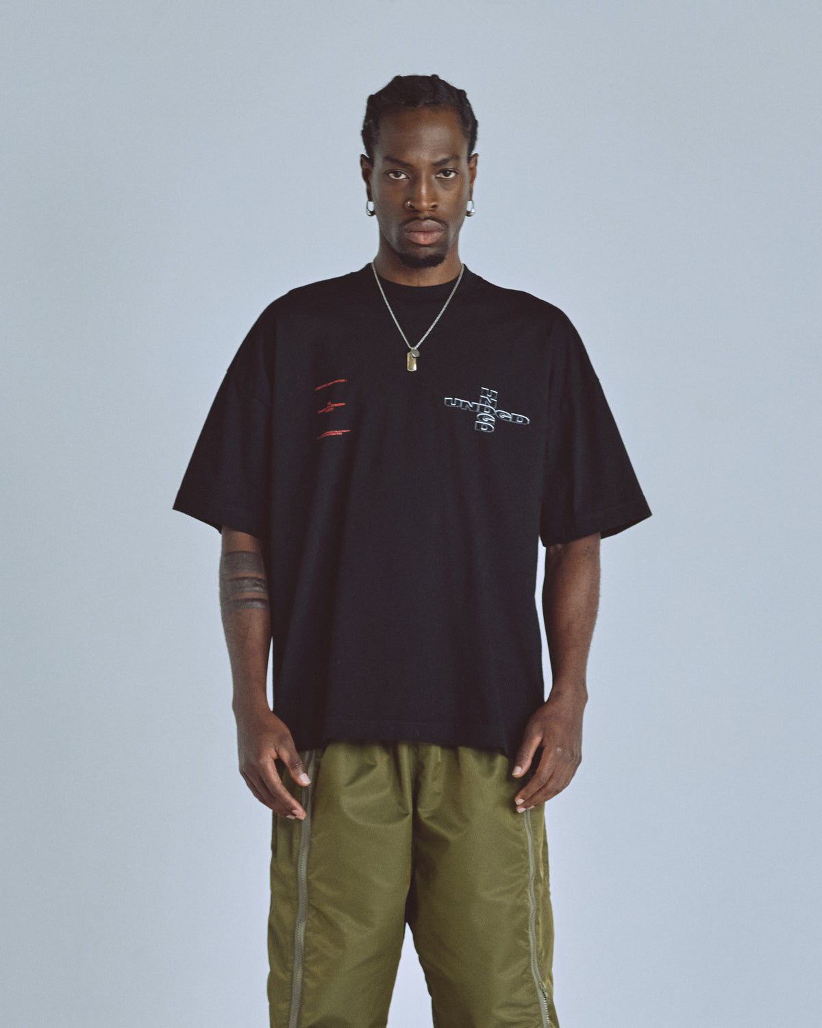 Golden Heritage UNDGD Cross Tshirt Black