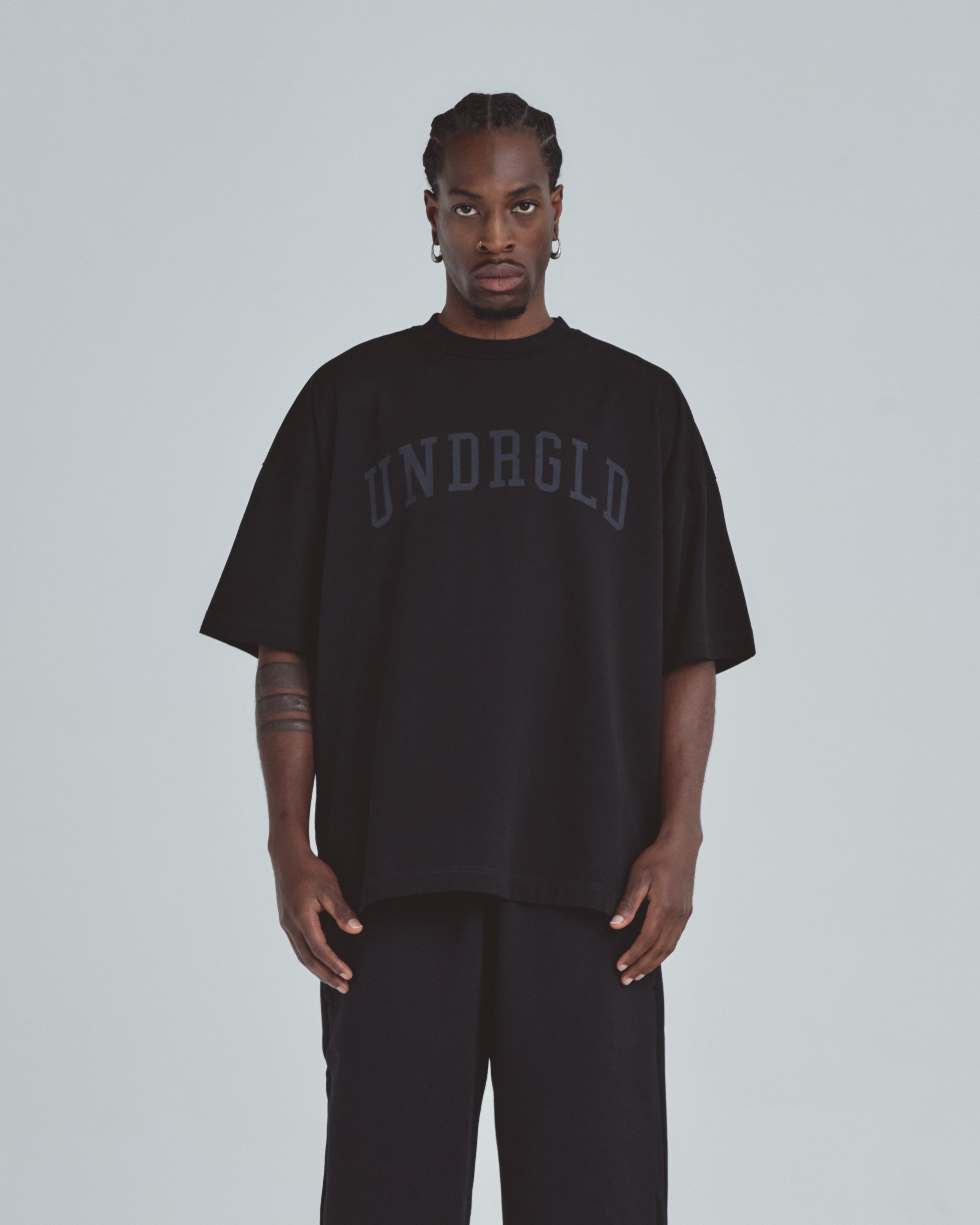 Line Varsity UNDRGLD Tshirt Black