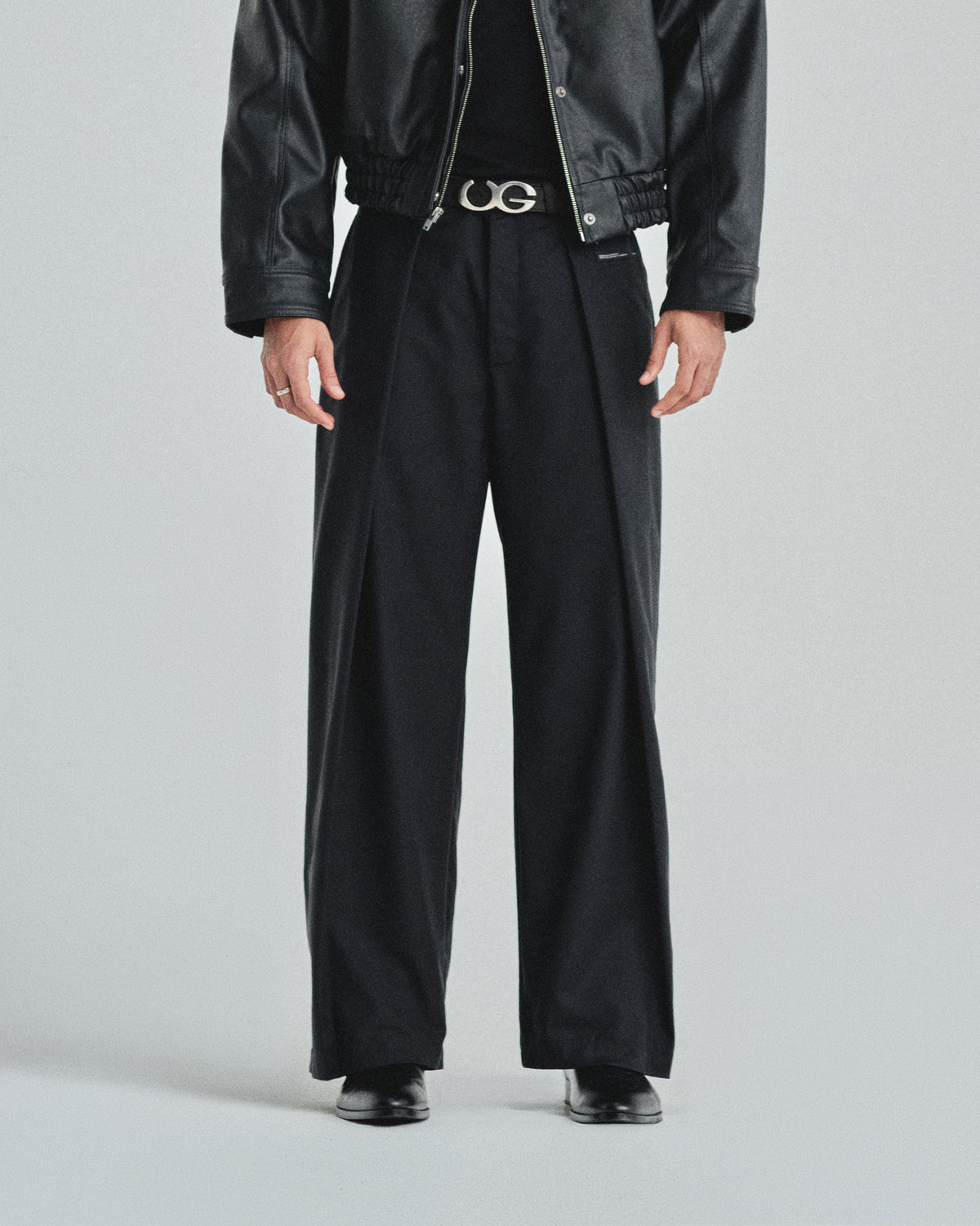 Basics Pleated Trouser Black