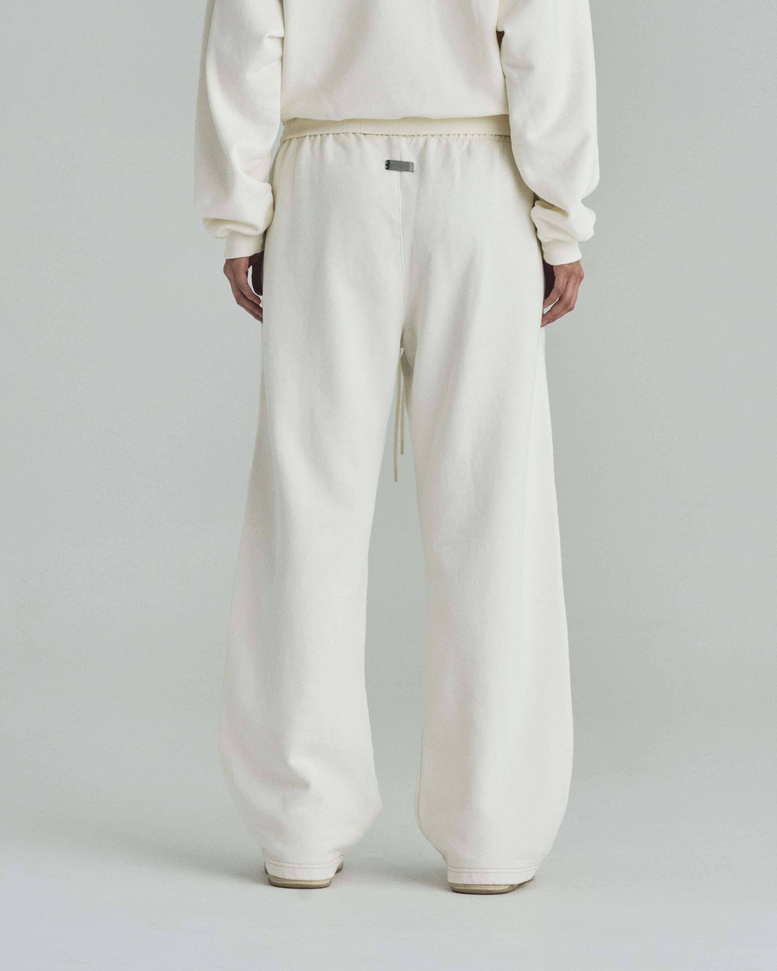 Basics Undergold Straight Pants White