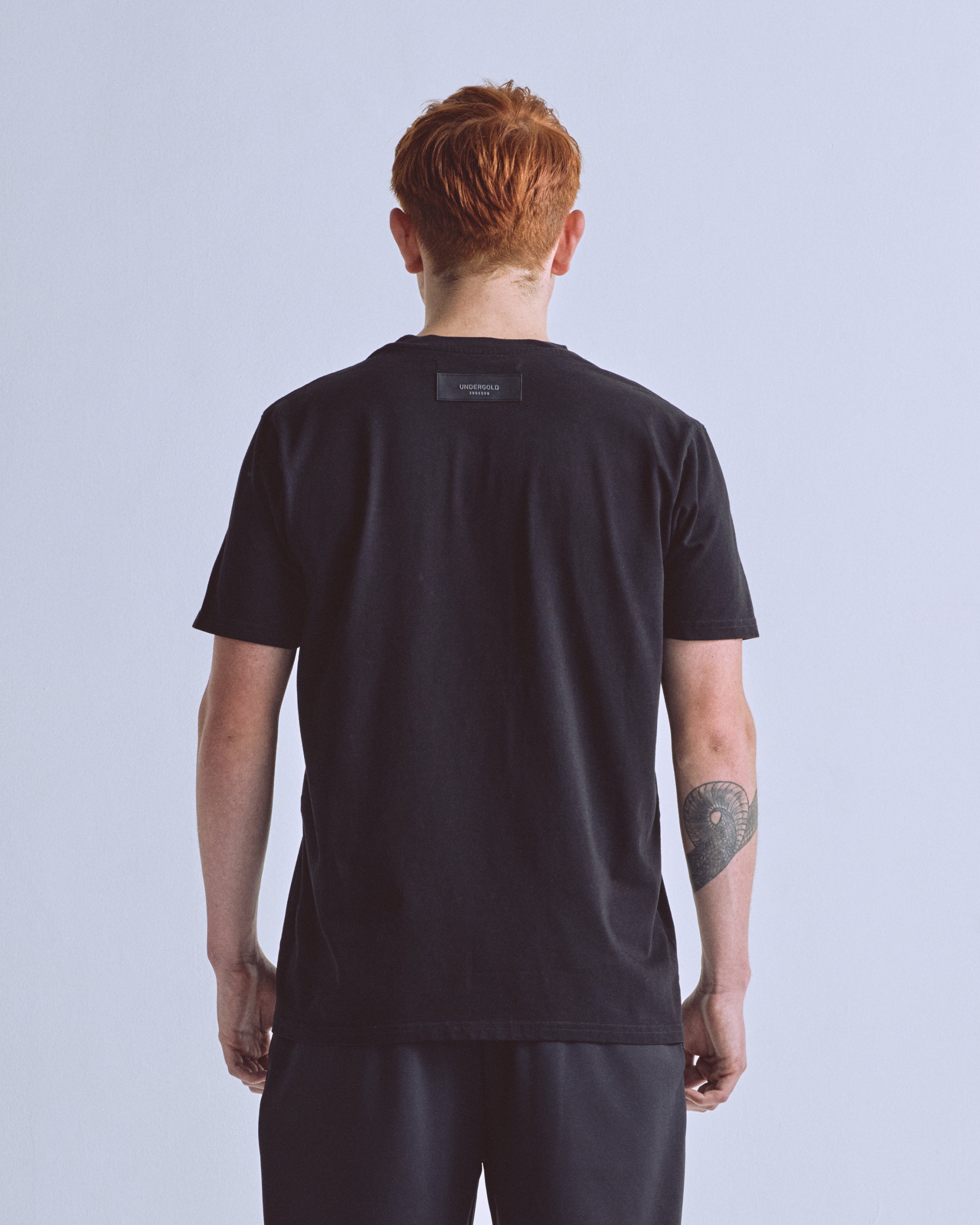 Basics Tiny Logo Regular Fit Tshirt Black
