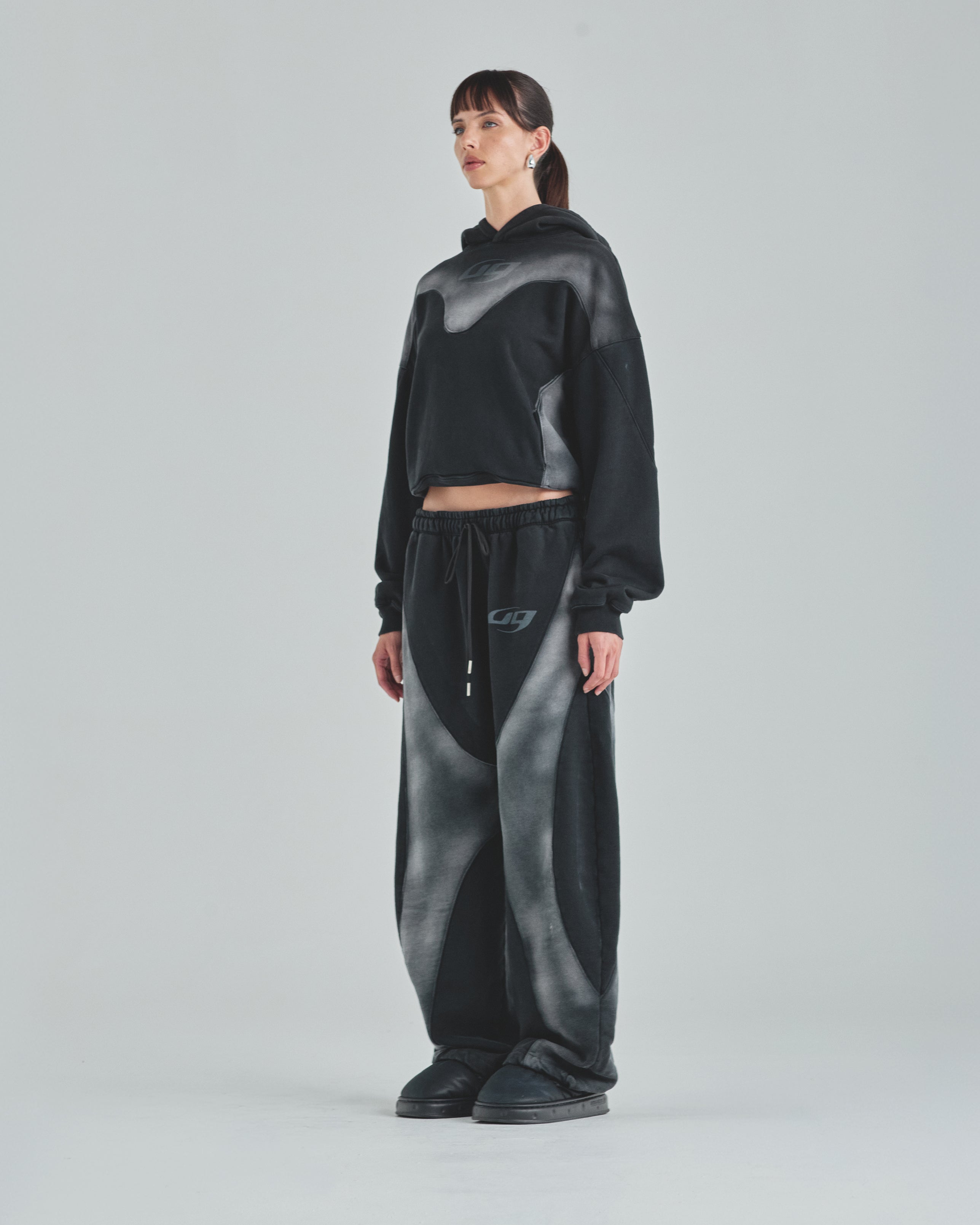 W Act 1 UG Boxy Fit Hoodie Sandblast Black