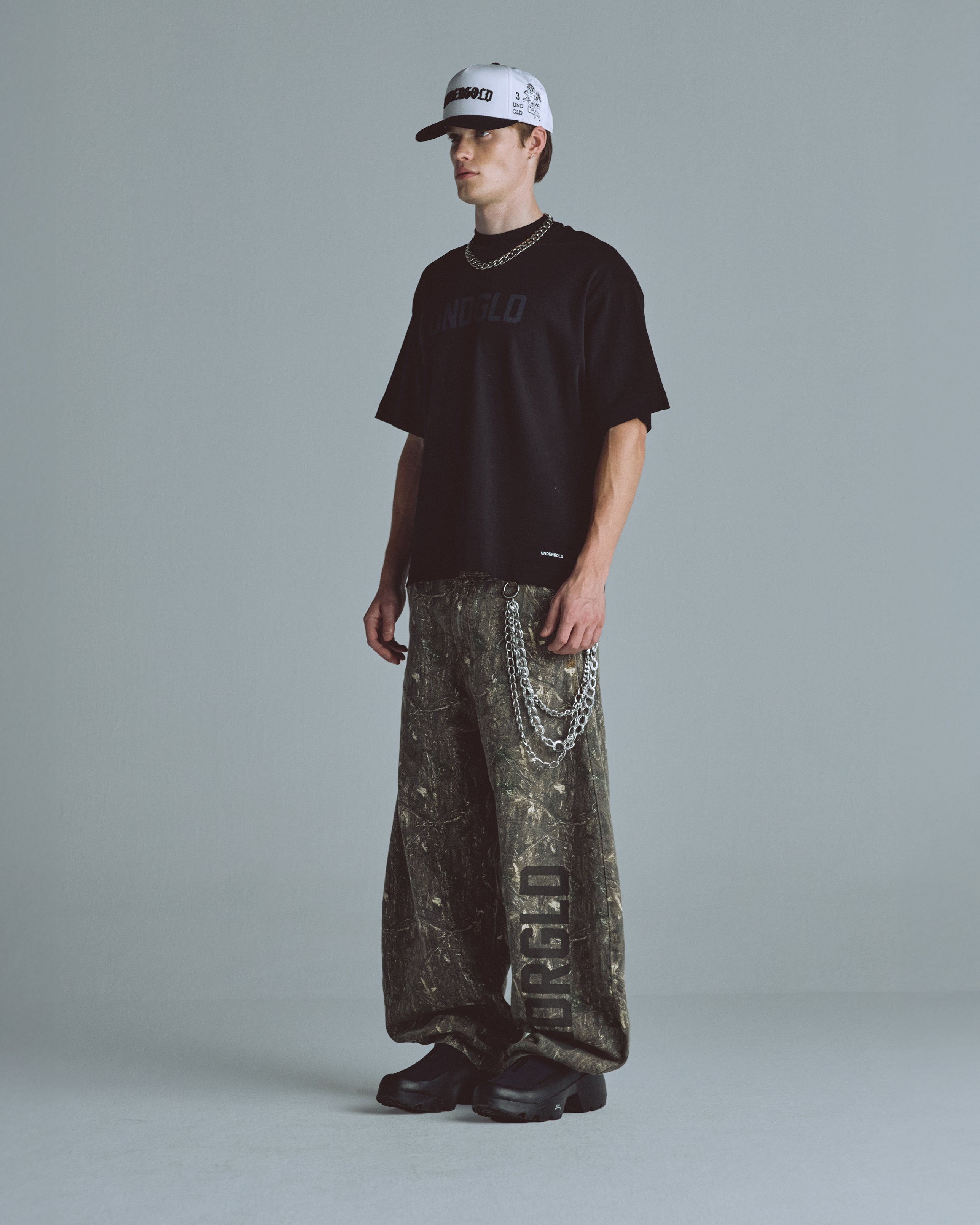 Basics UNDGLD Boxy Fit Tshirt Black