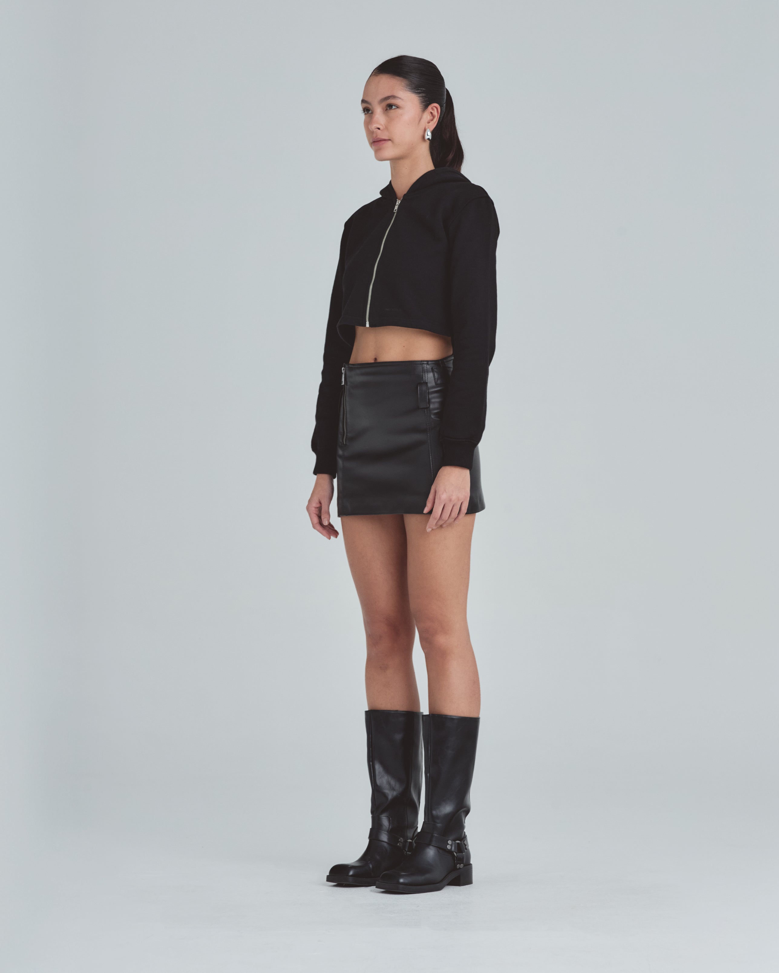 Line Basic Slim Fit Zip Up Cropped Hoodie Black