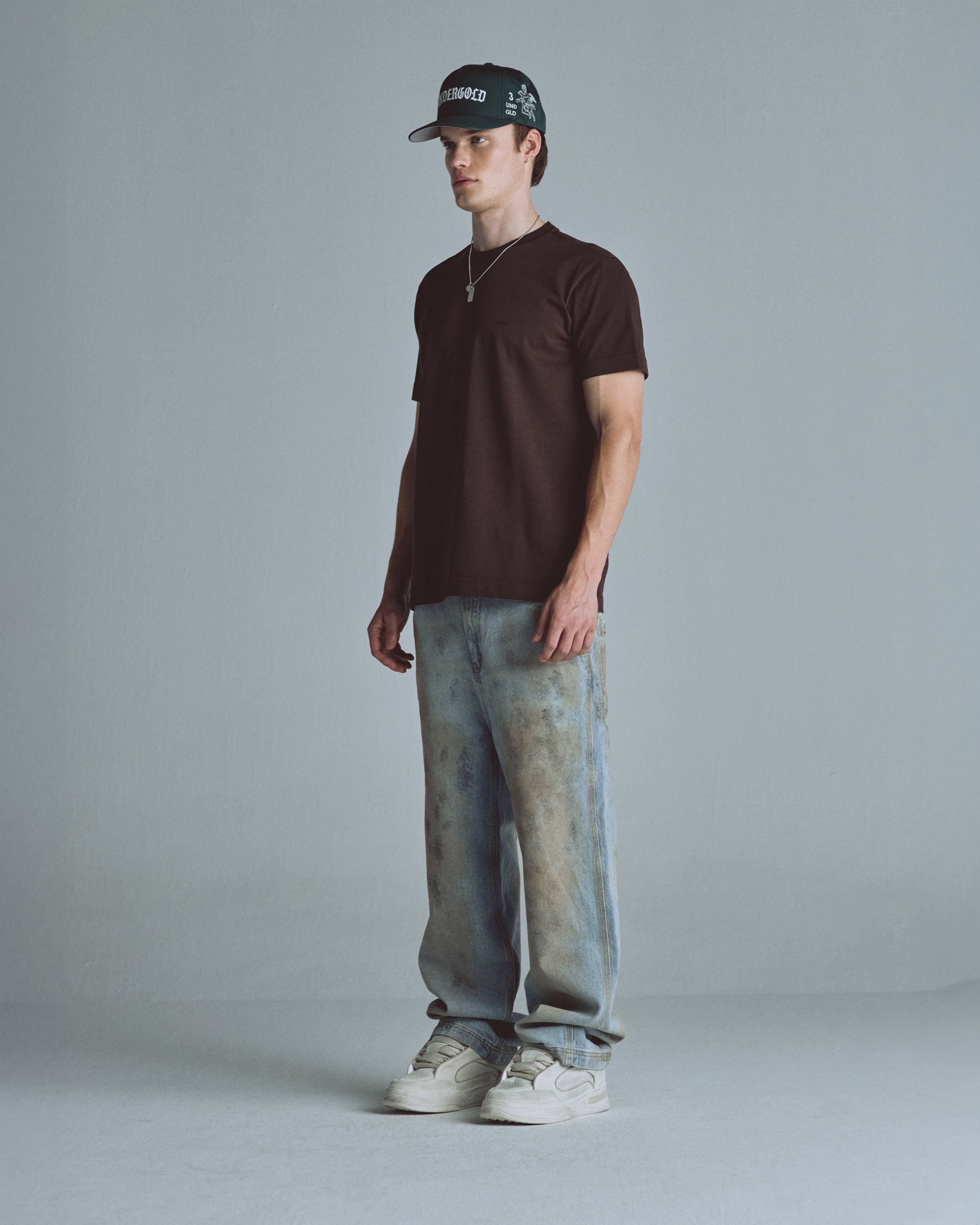 Basics Tiny Logo Regular Fit Tshirt Brown