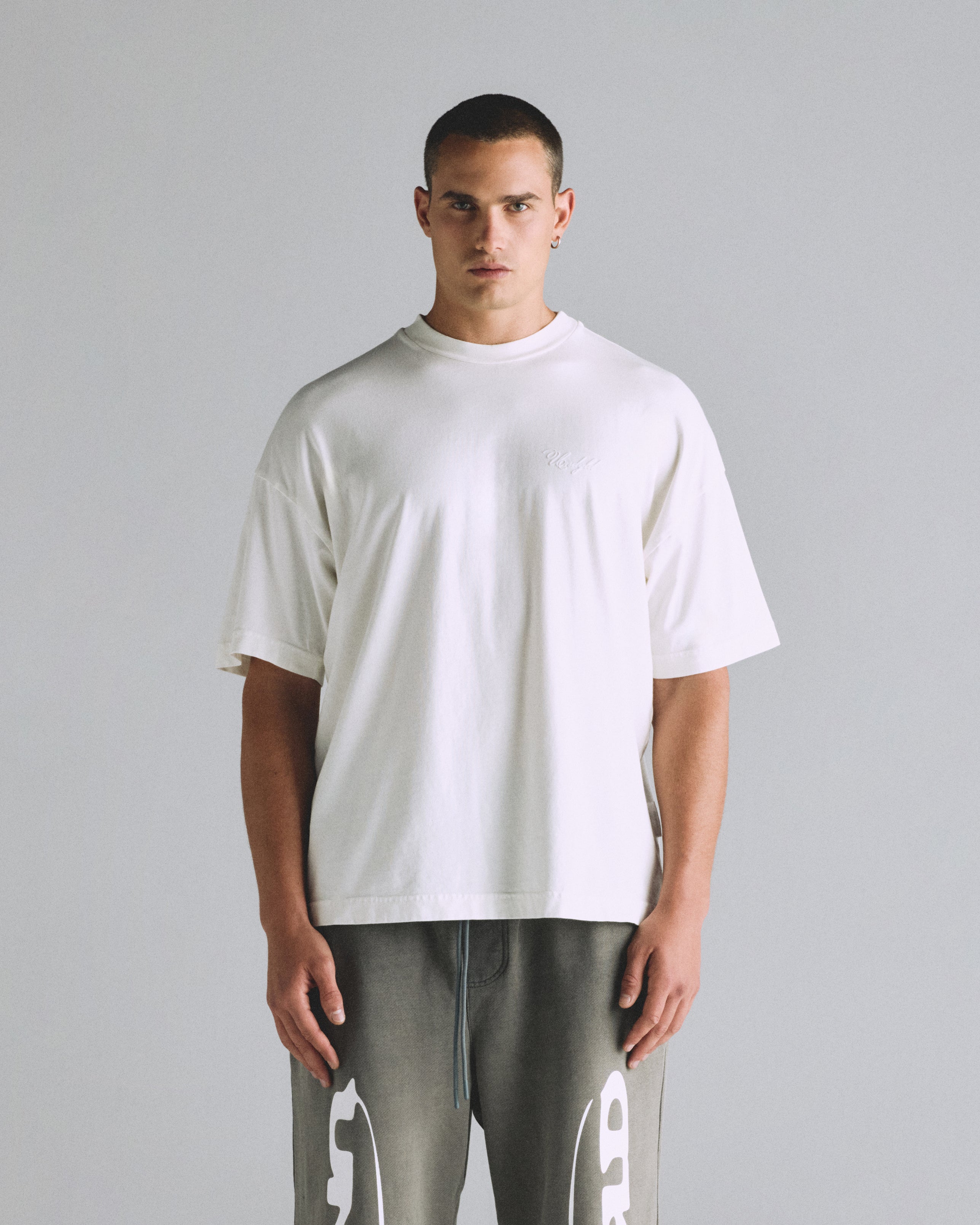 Basics Peached Undgld Tshirt White