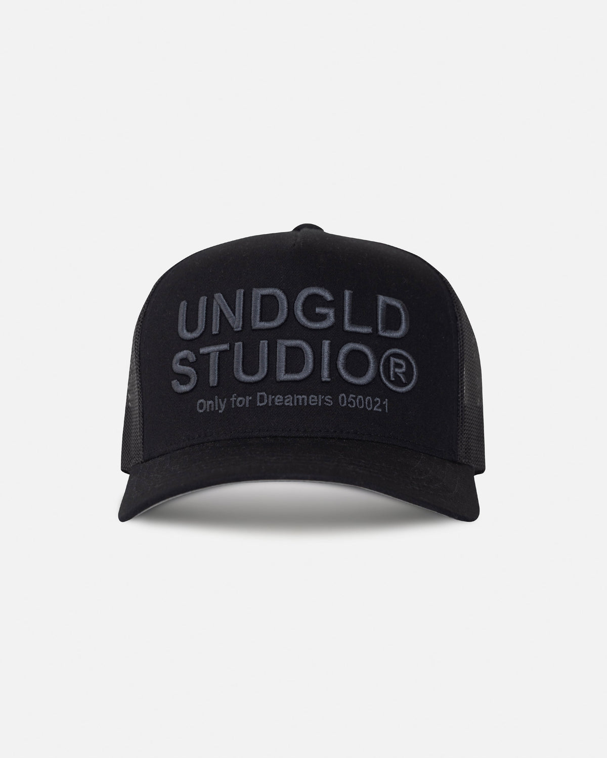 Basics UNDGLD STUDIO Trucker Cap Black