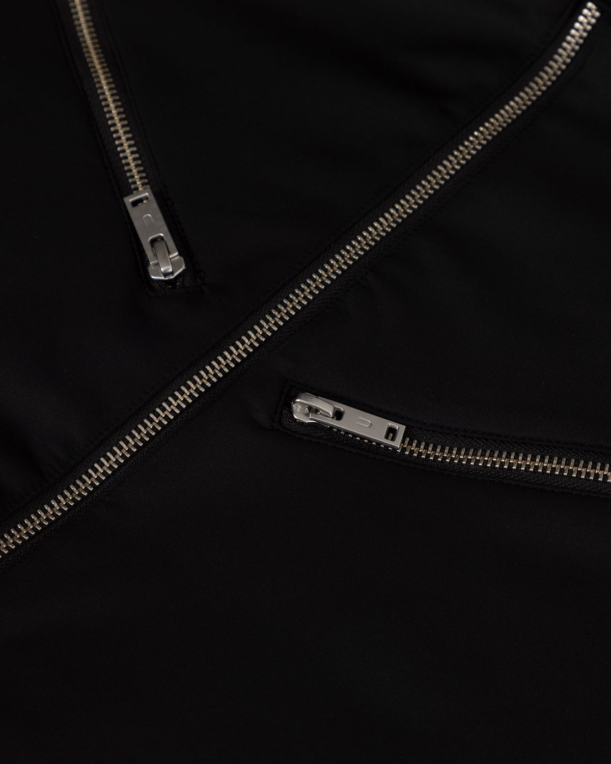 Basics UNDGLD Zipper Jacket Black