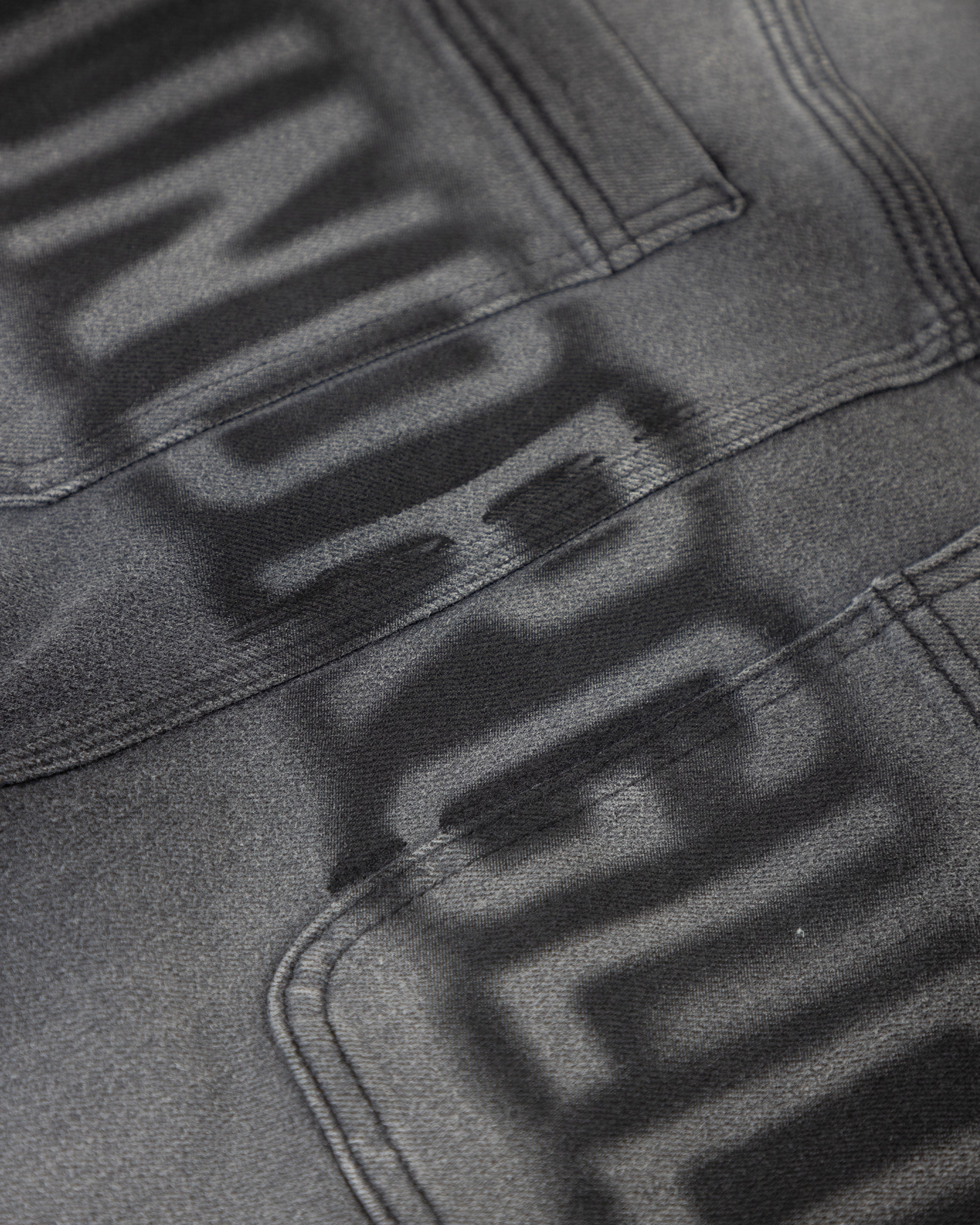 Holy State UNDRGLD Flare Jeans Faded Black