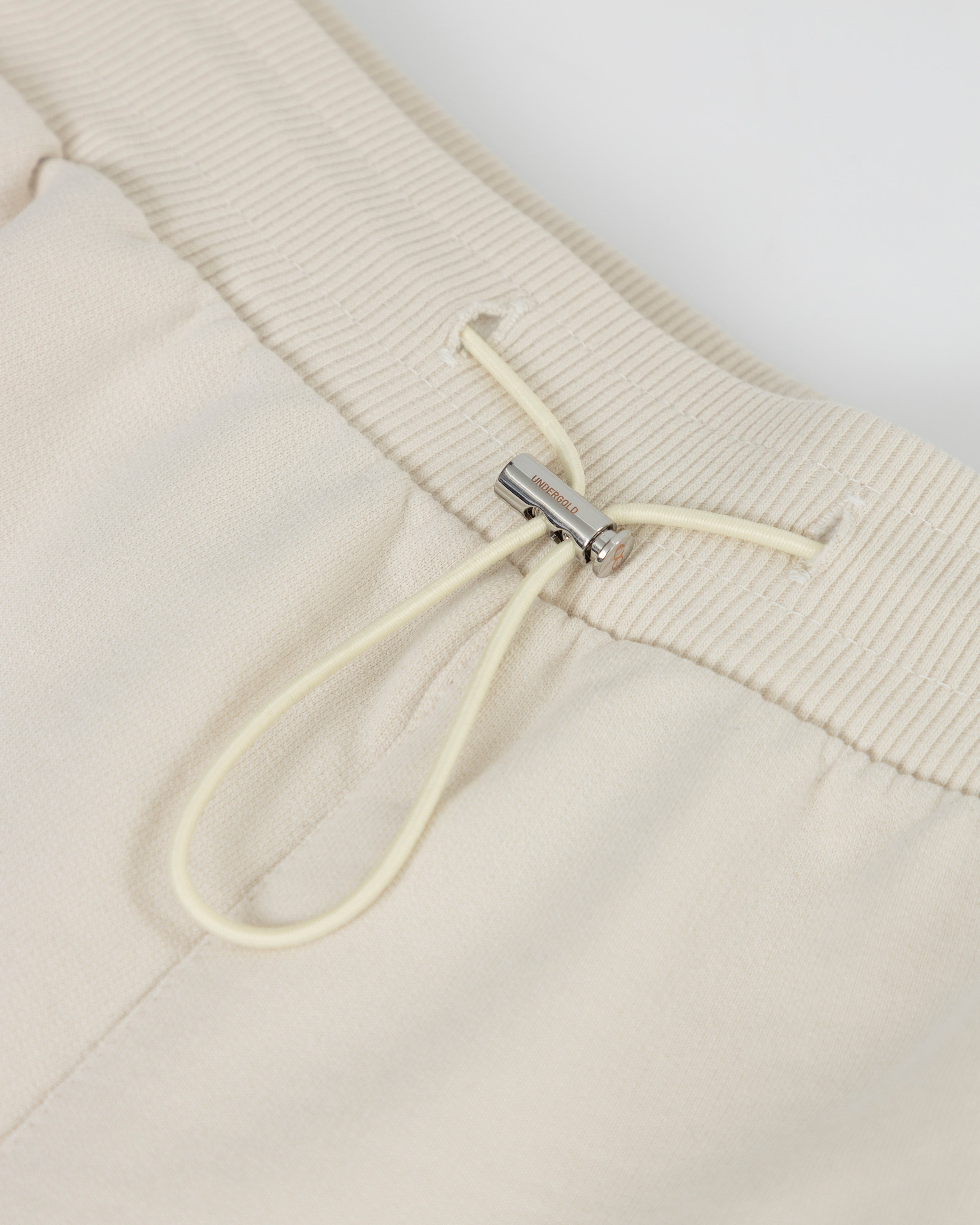 Line Basic Biased Shorts Cream
