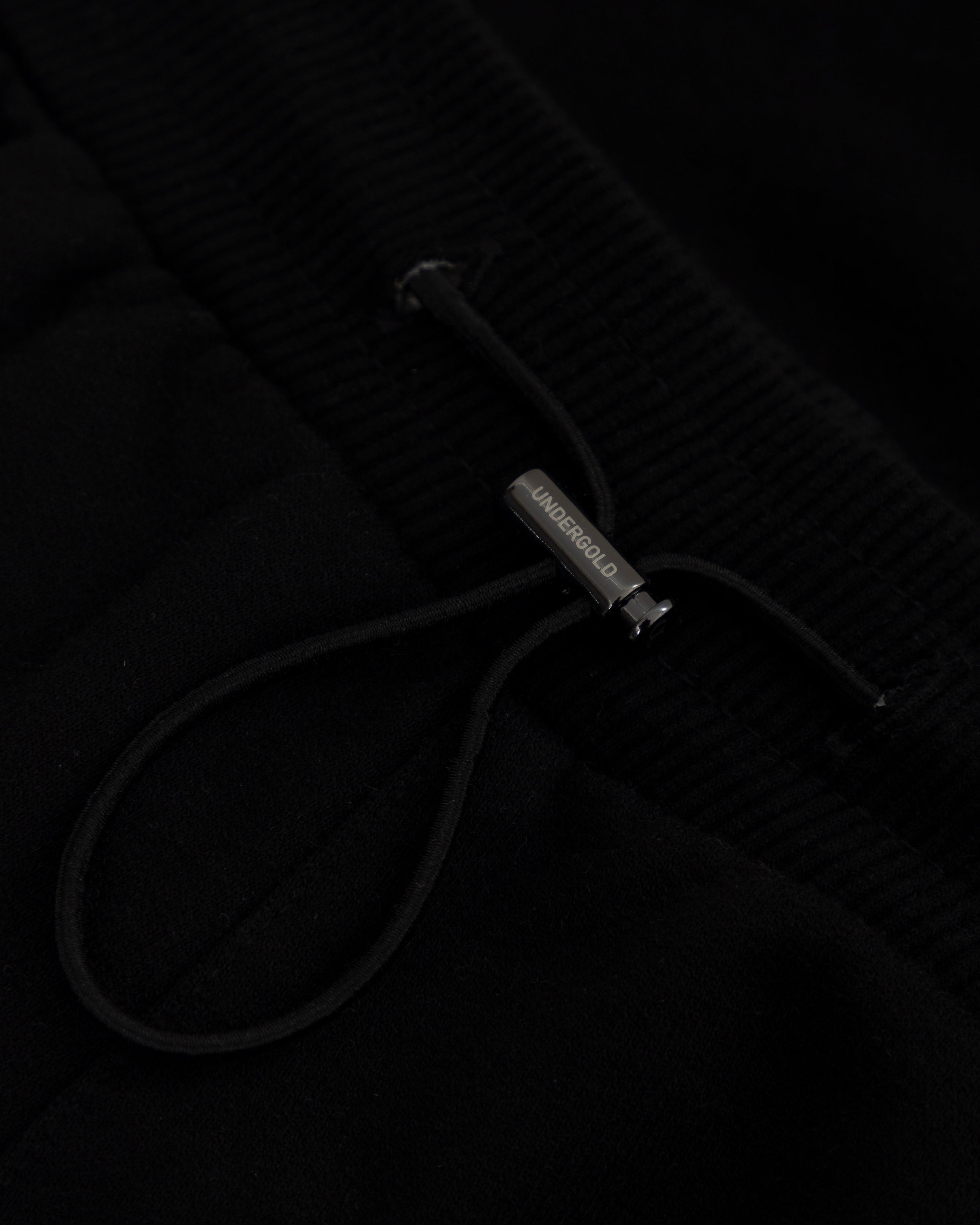 Line Basic Biased Shorts Black