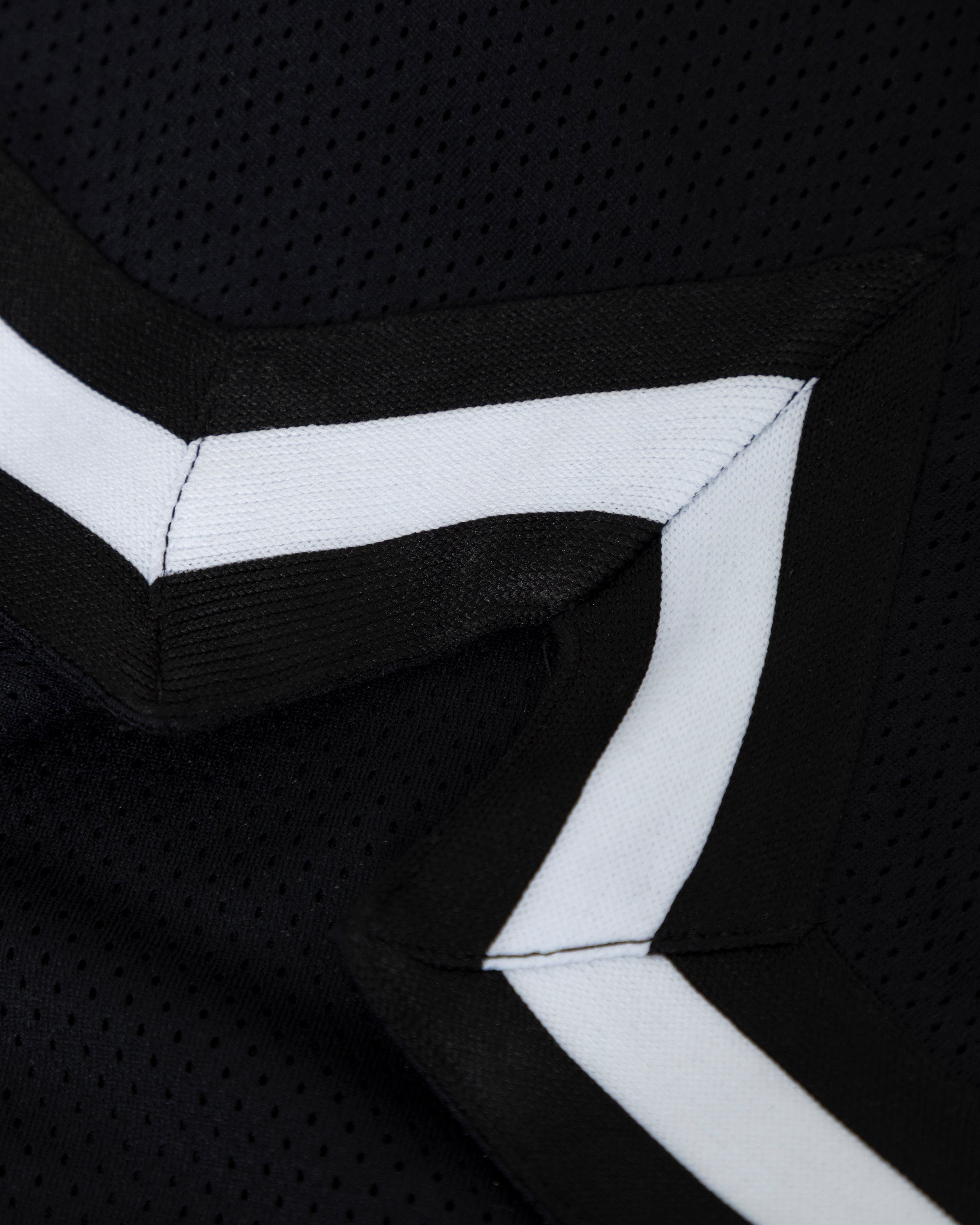 Line Embroidered UG Mesh Short Black