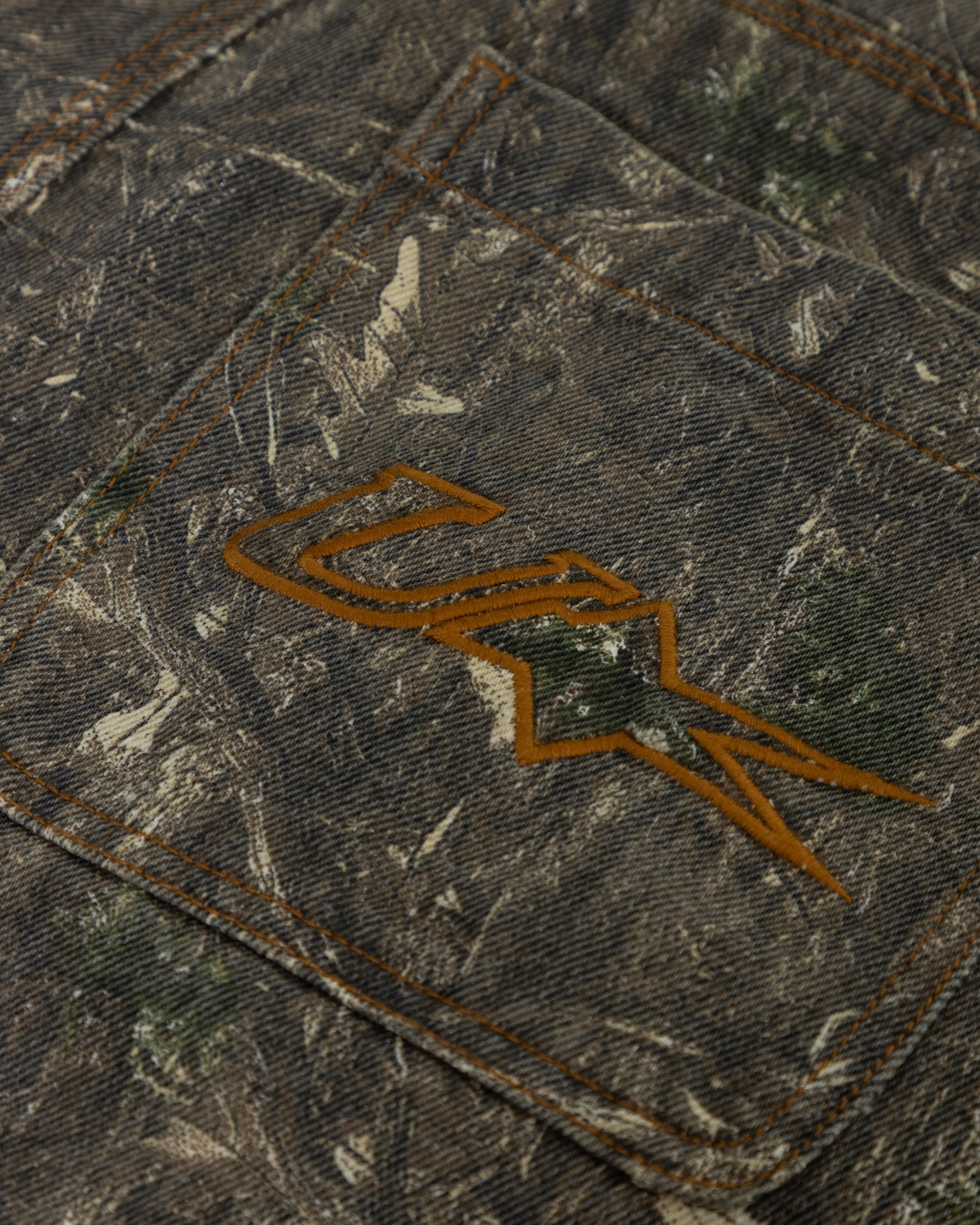 Echoes UNDRGLD Barrel Jeans Forest Pattern