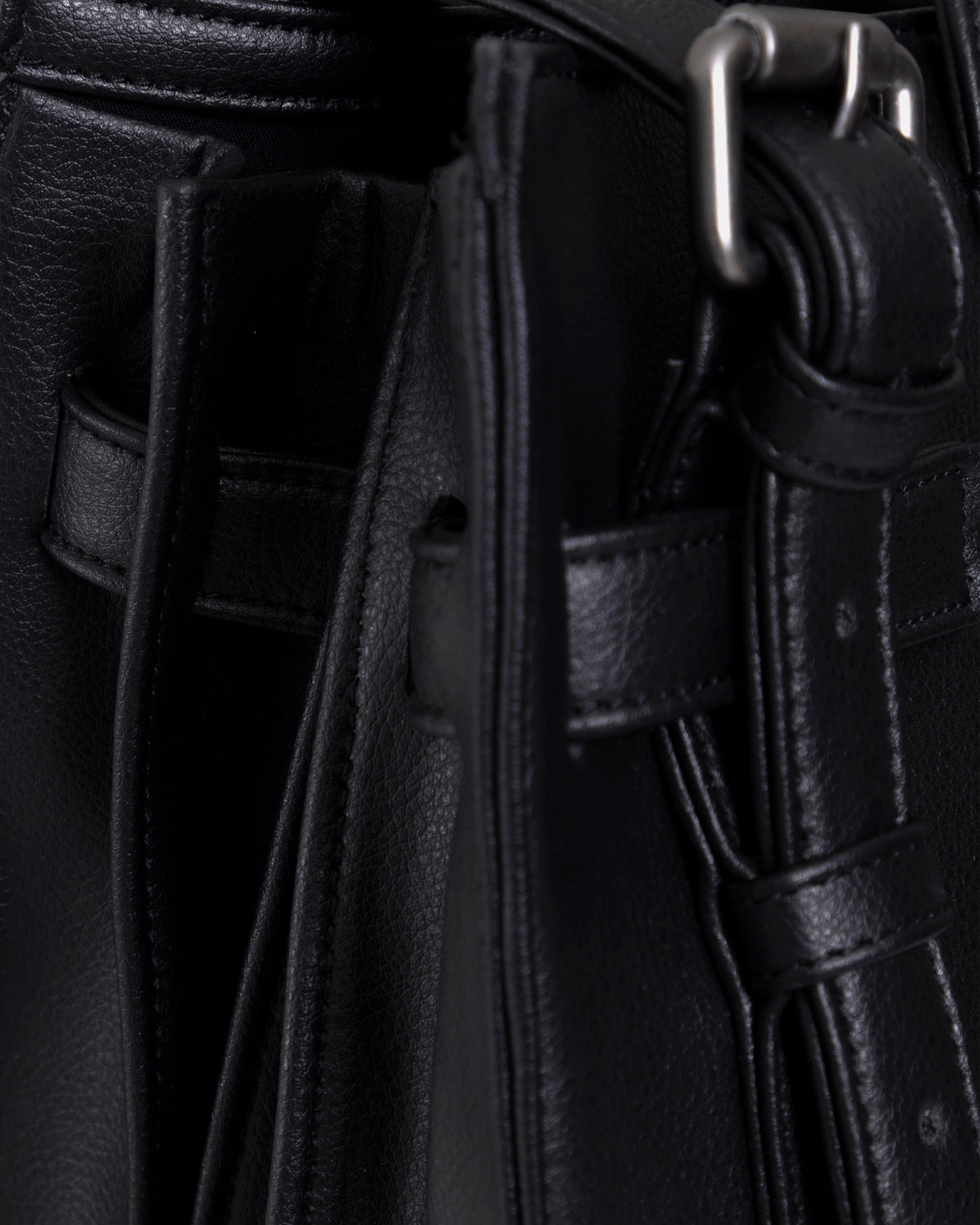 Basics UG Star Leather Tote Bag Black
