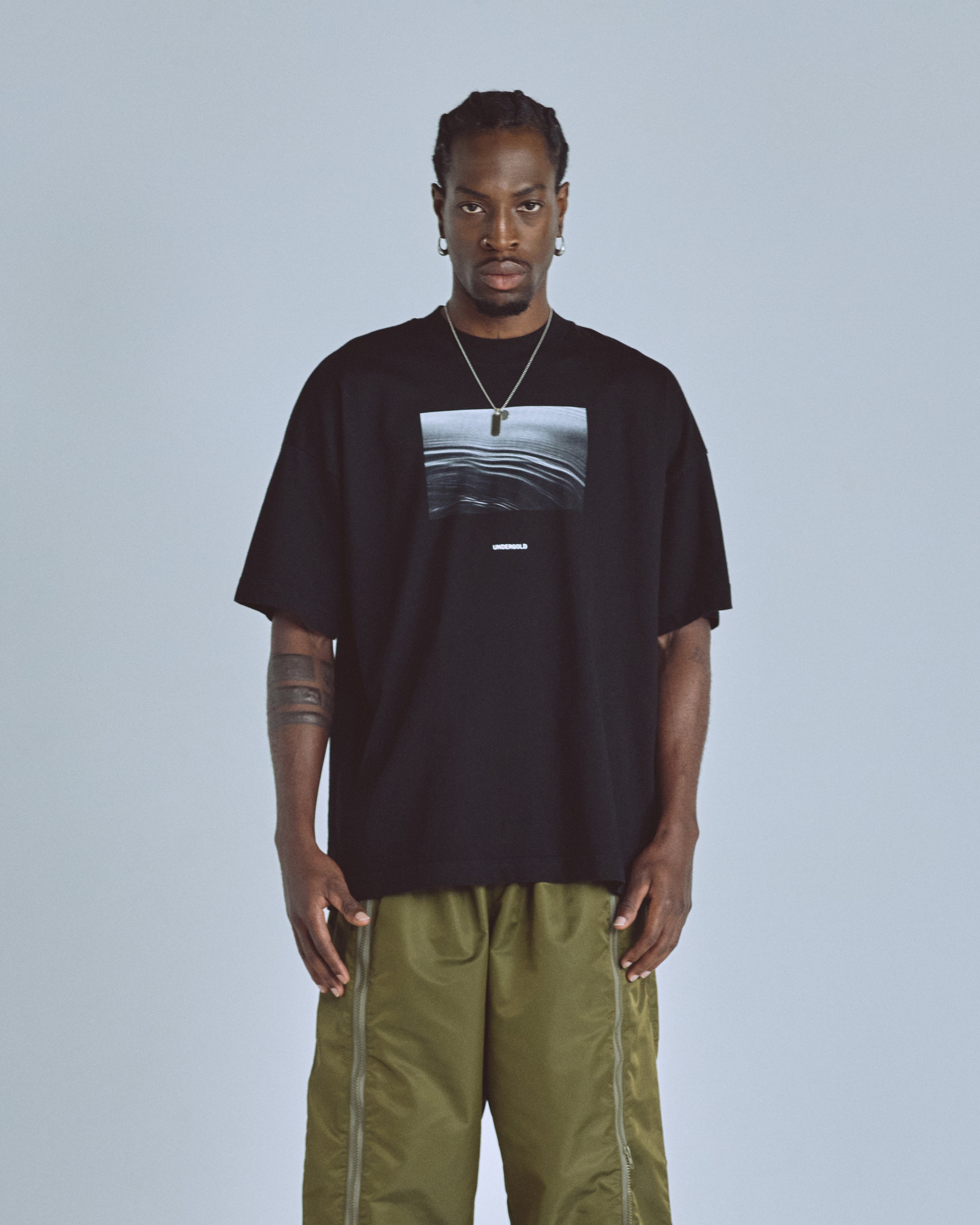 Golden Heritage Drop Tshirt Black