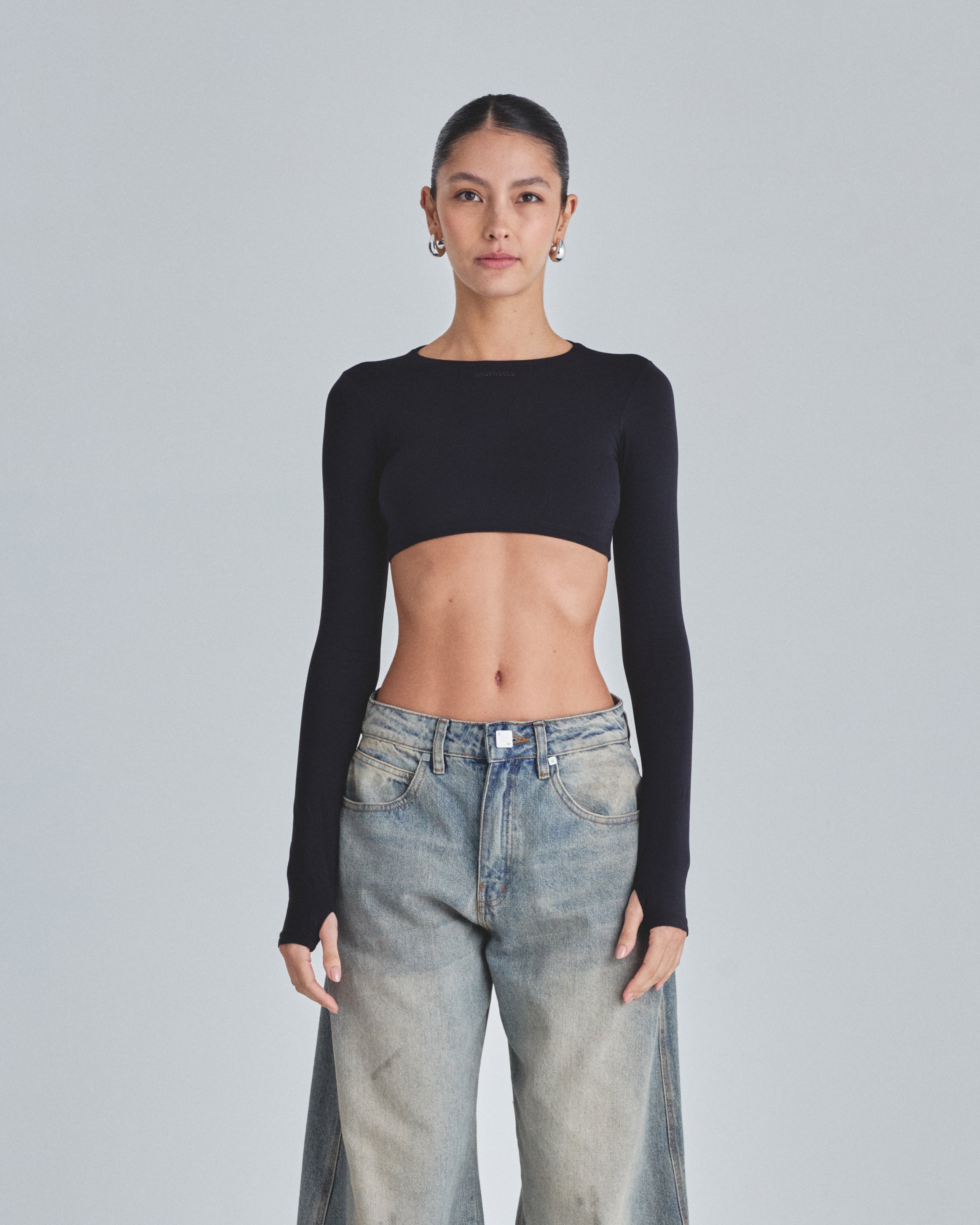 Line Basic Long Sleeve Cropped Tshirt Black