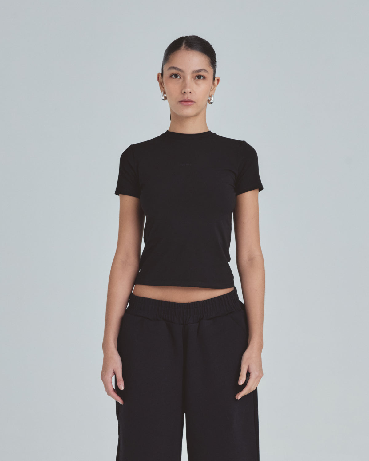 Line Undergold Studio Long Baby Tee Black