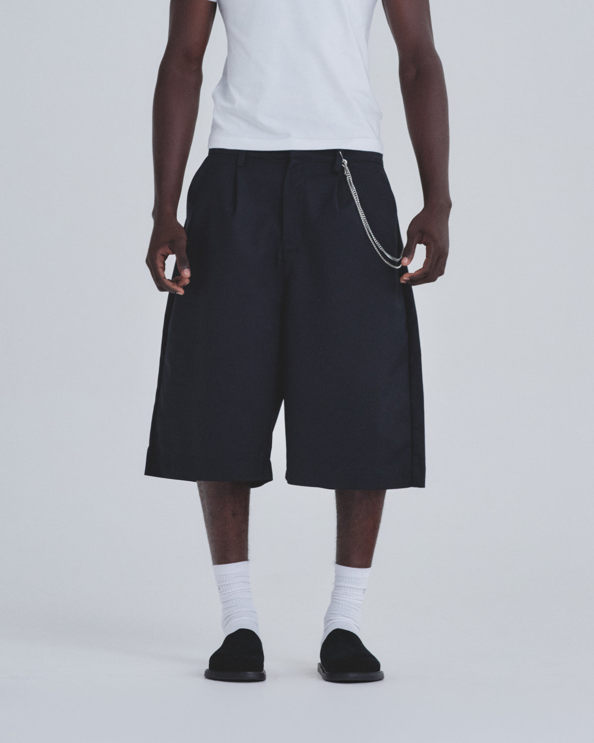 Basics Tailored Jorts Black