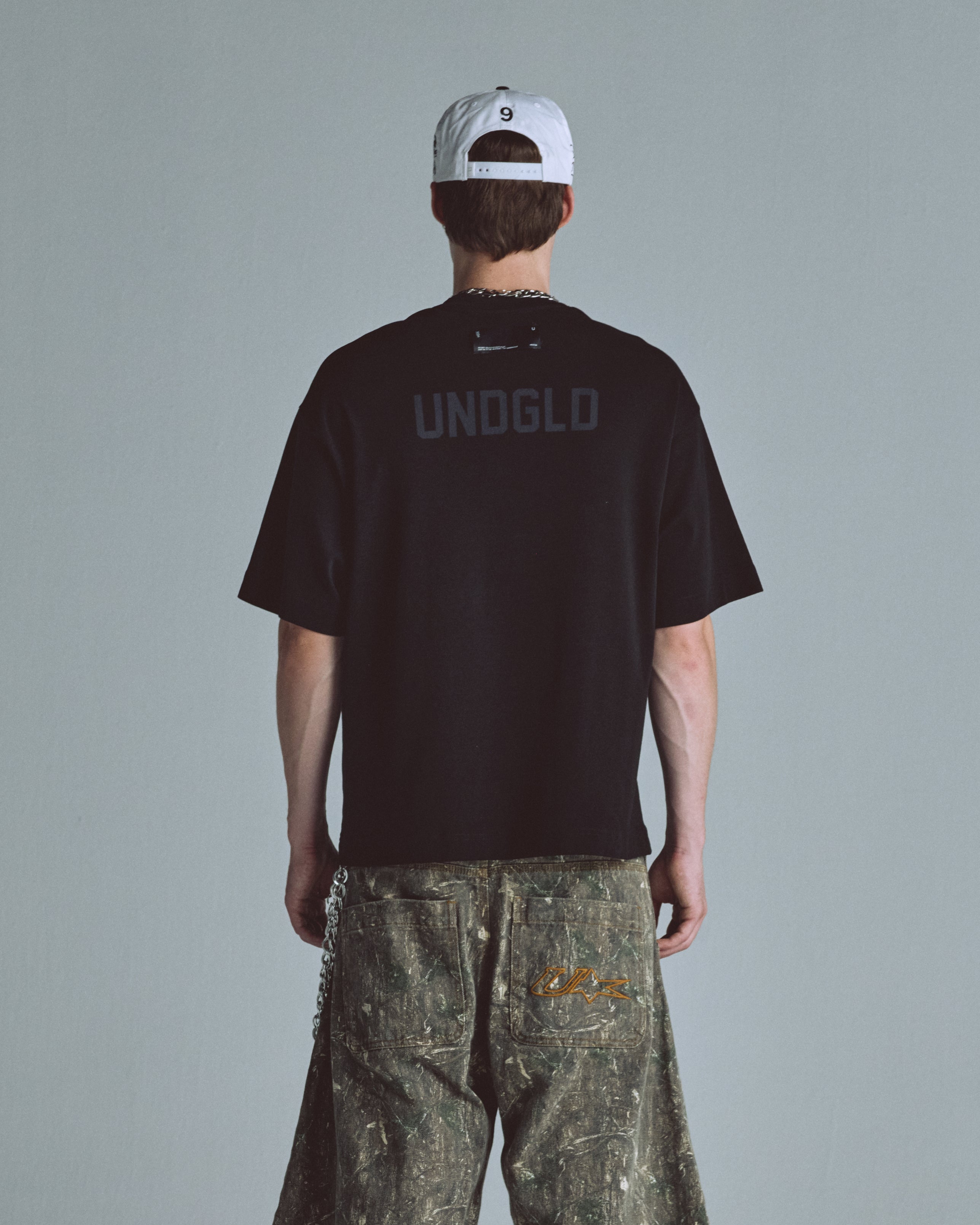 Basics UNDGLD Boxy Fit Tshirt Black