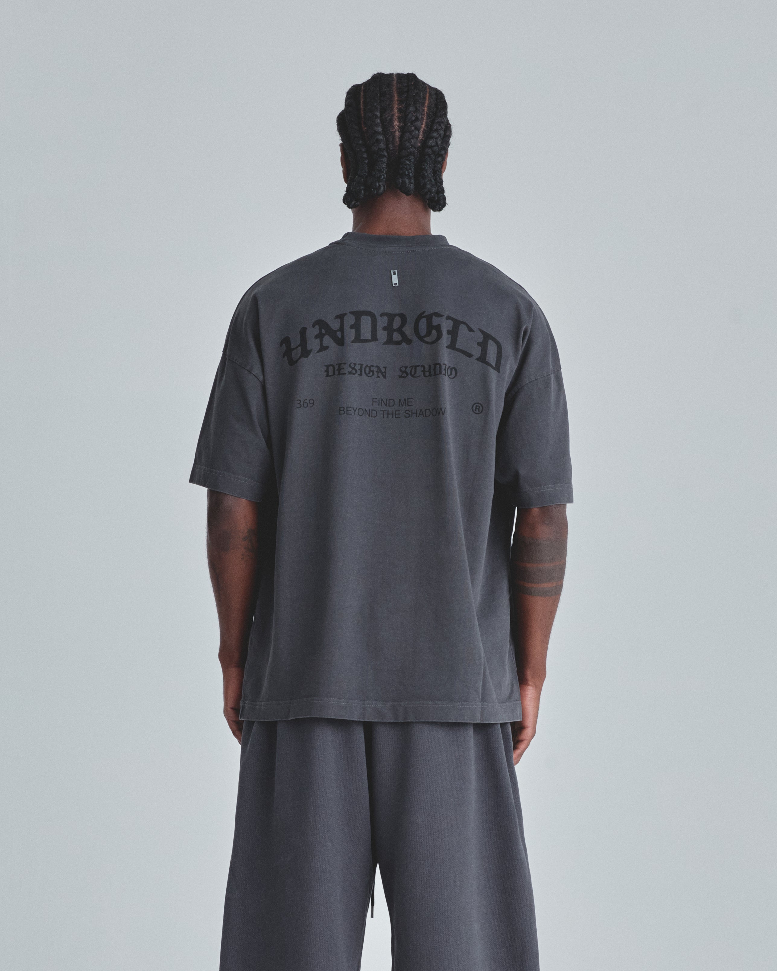 Line Gothic Tshirt Vintage Gray