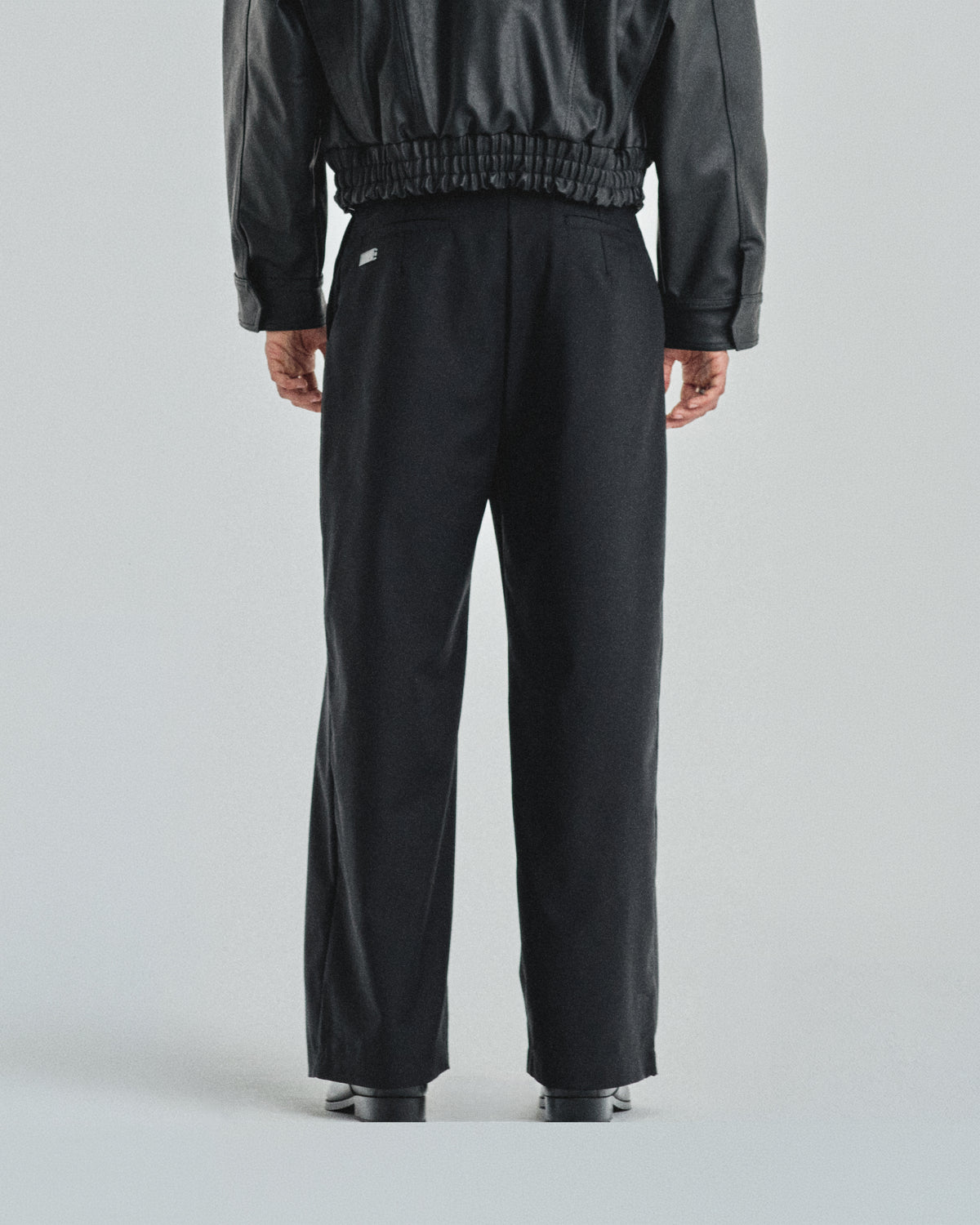 Basics Pleated Trouser Black