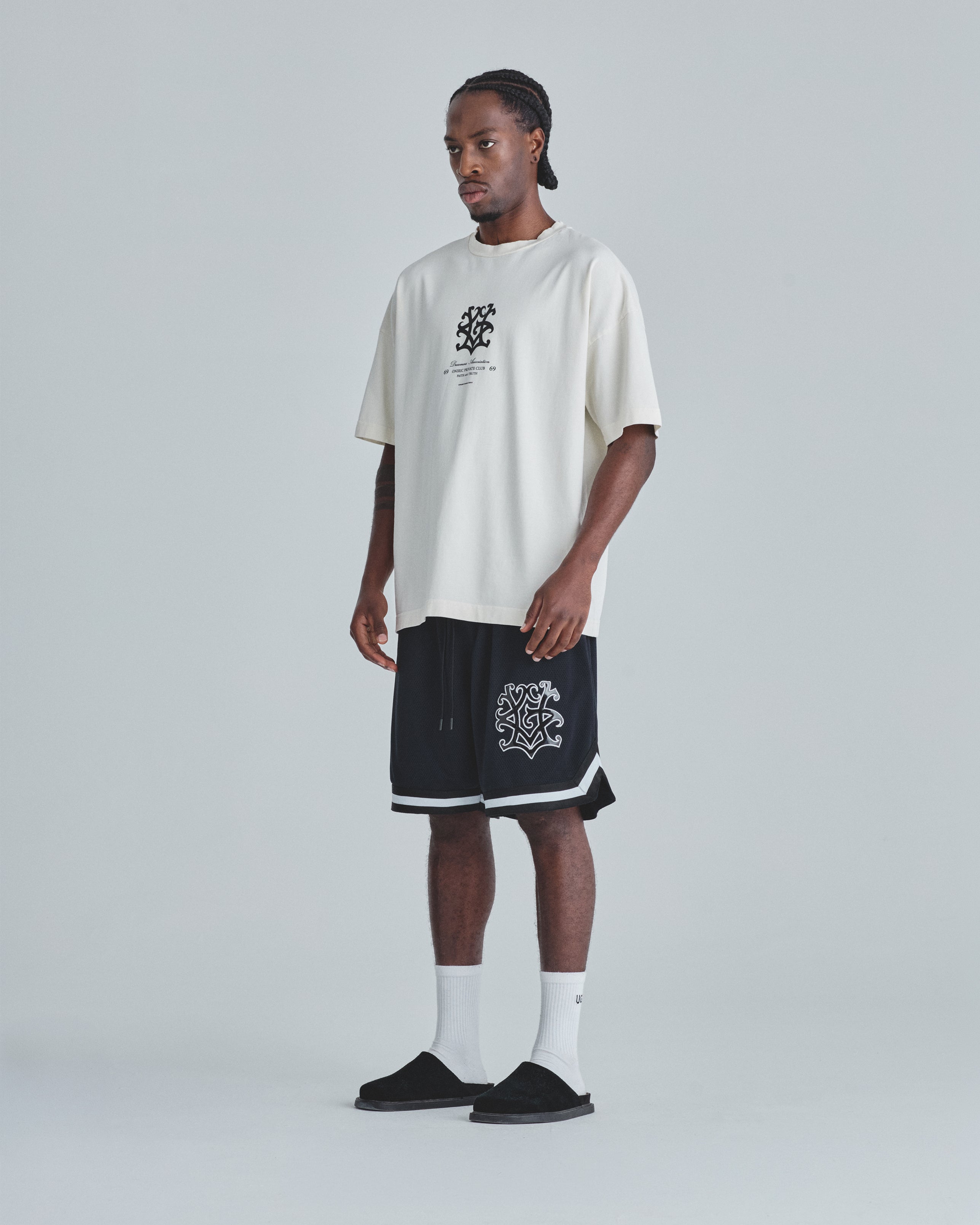 Line Embroidered UG Mesh Short Black