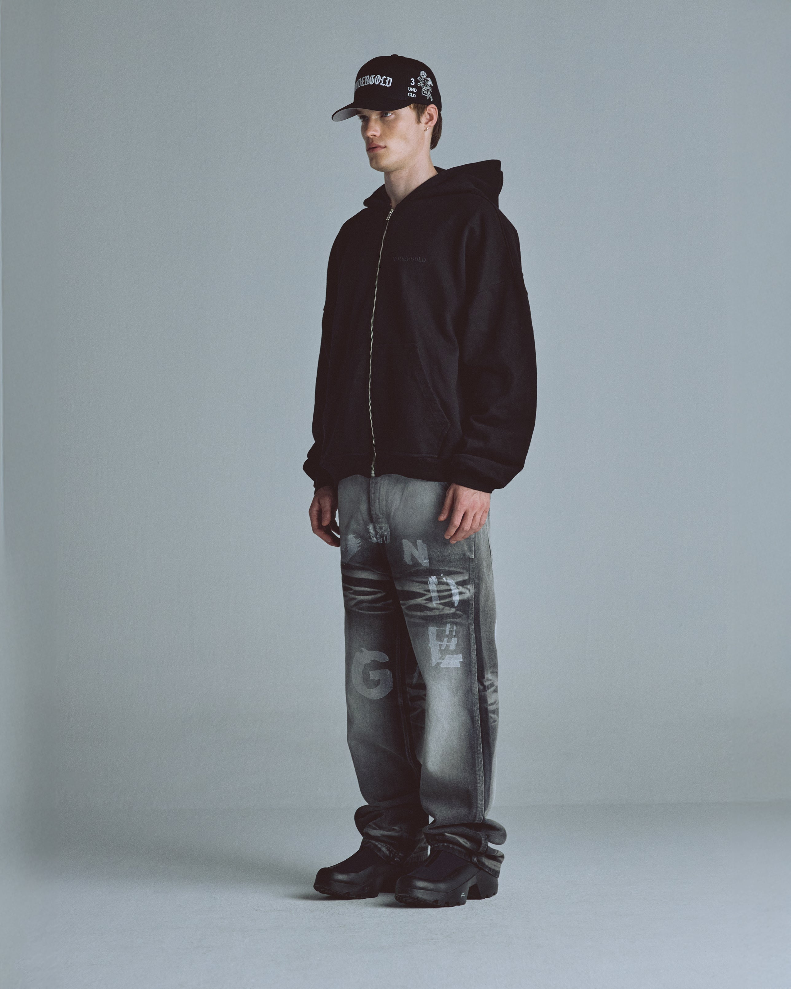 Line Logo Zip Up Hoodie Black