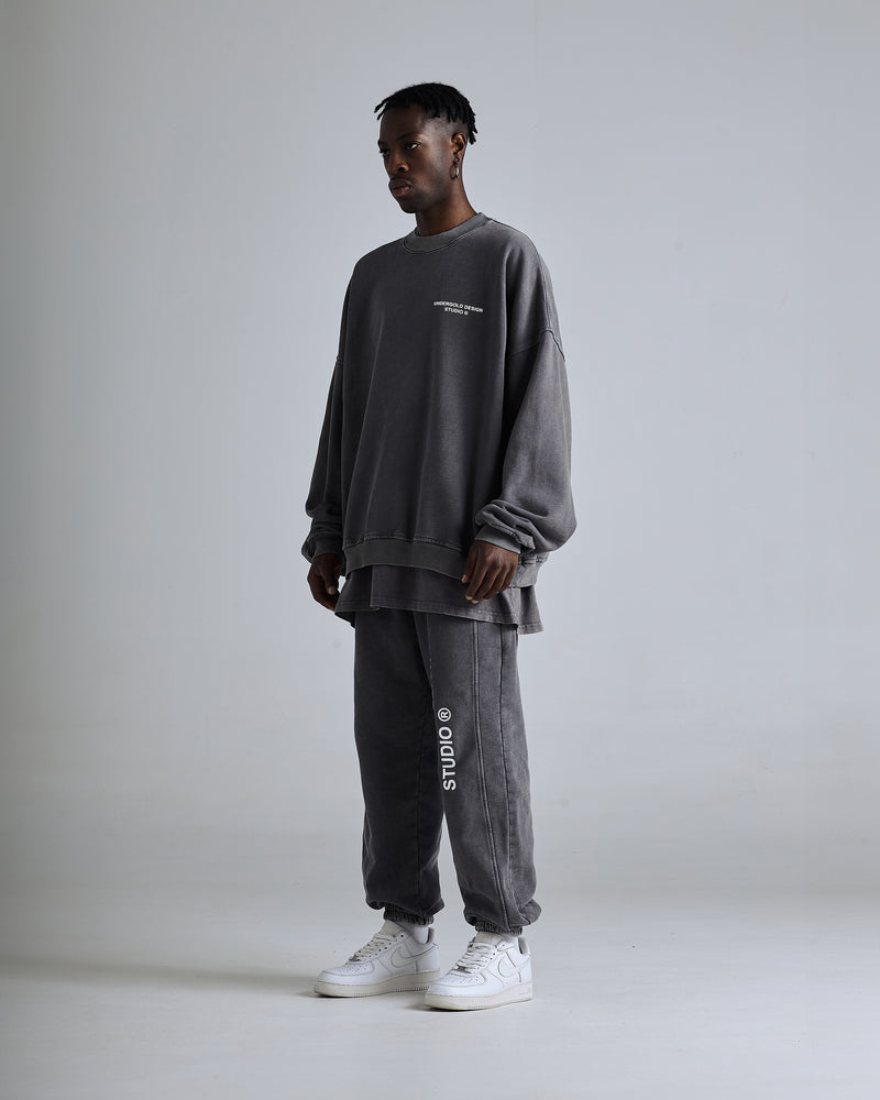 Basics Undergold Design Studio Crewneck Vintage Dark Gray